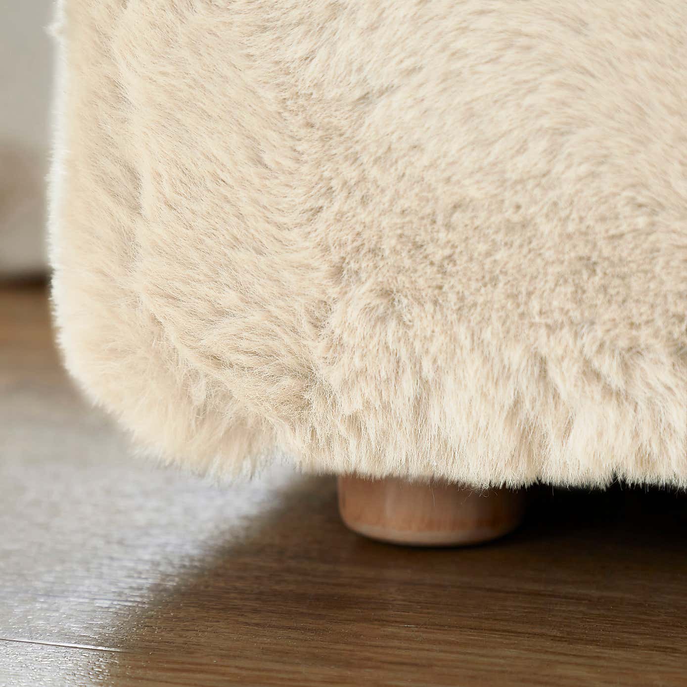 Elysia End of Bed Ottoman, Faux Fur