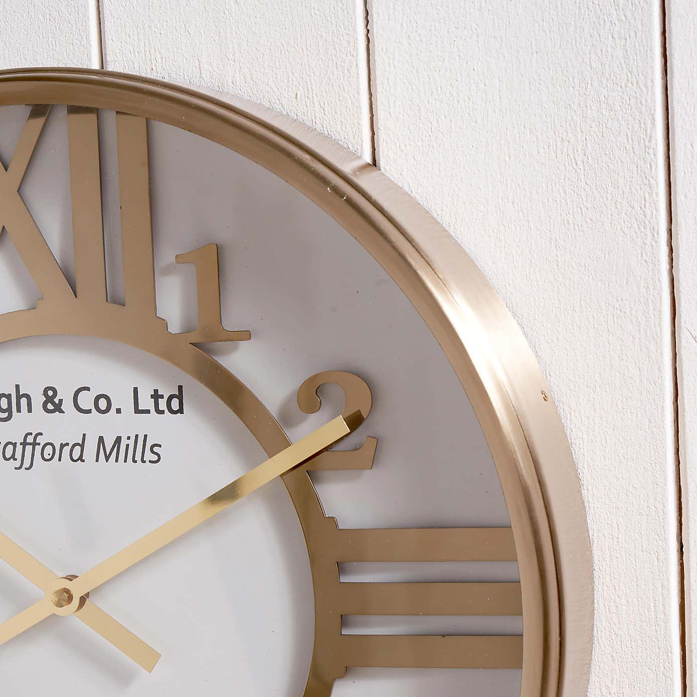 Feature Numerals Wall Clock