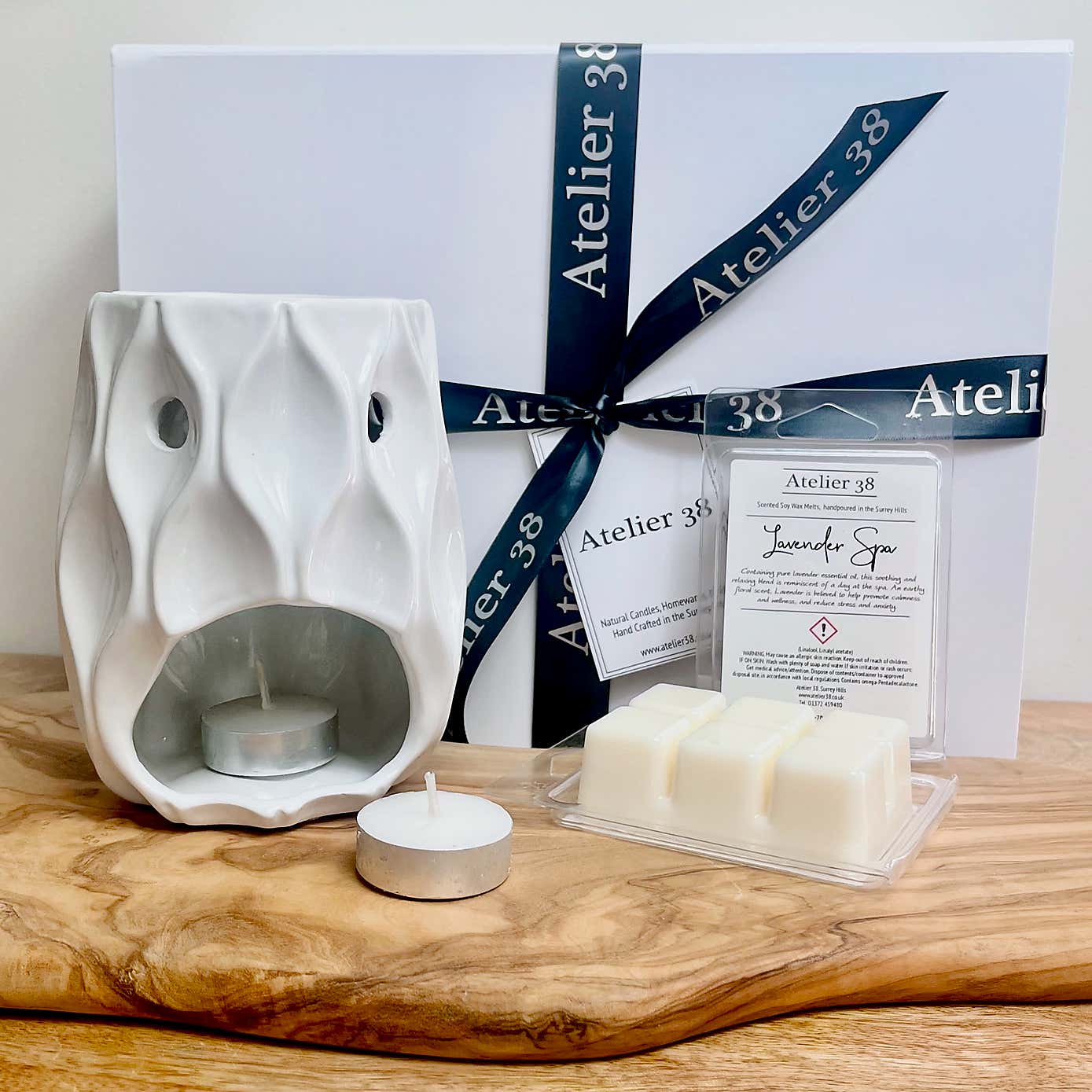 Atelier 38 Wave Burner and Floral Wax Melt Gift Set