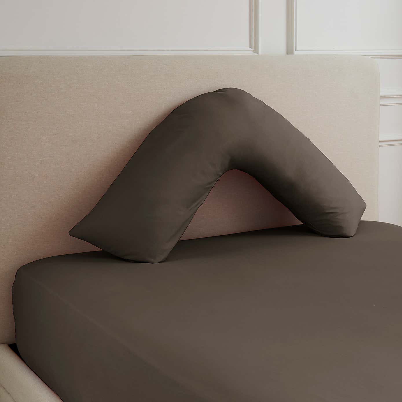 Hotel 230 Thread Count Percale V Shape Pillowcase