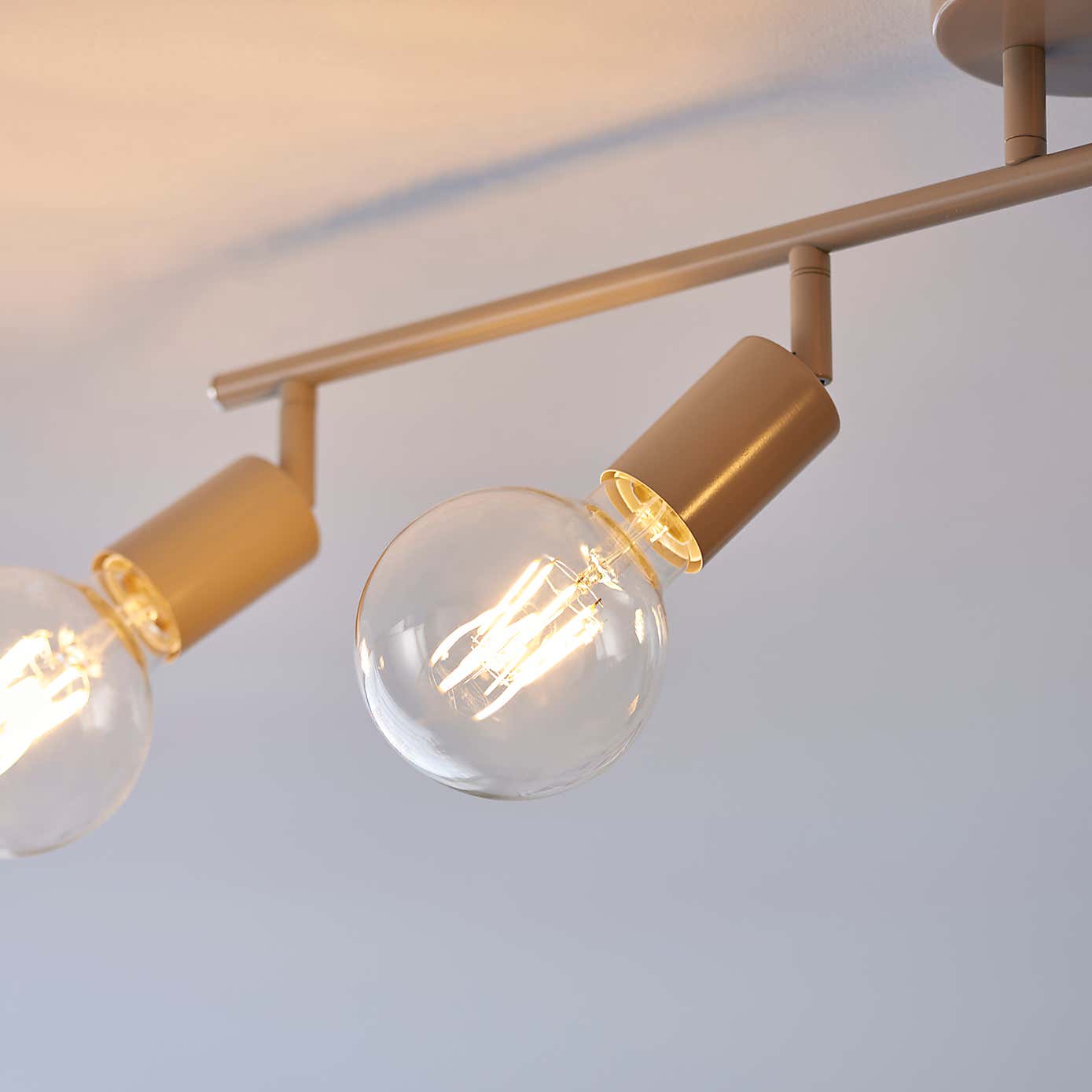 Koppla 4 Light Spotlight Bar