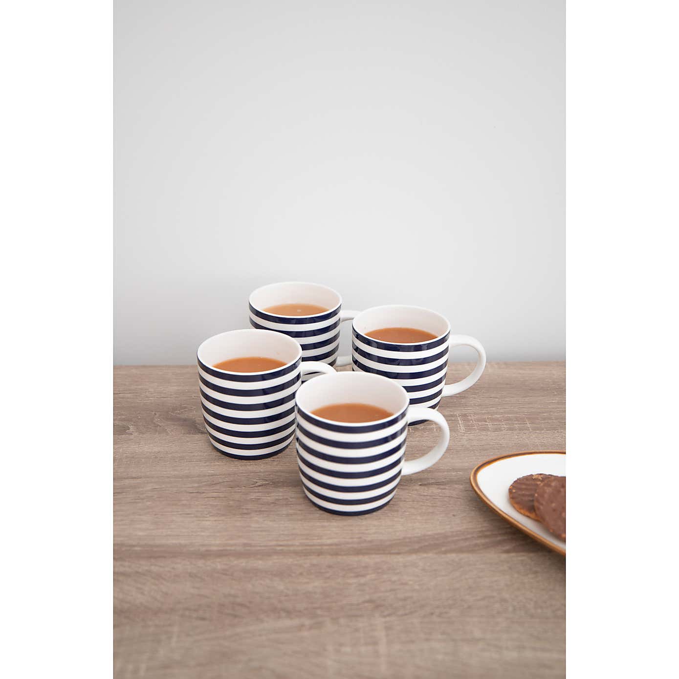 Kitchencraft Set of 4 Blue and White Stripe Mugs