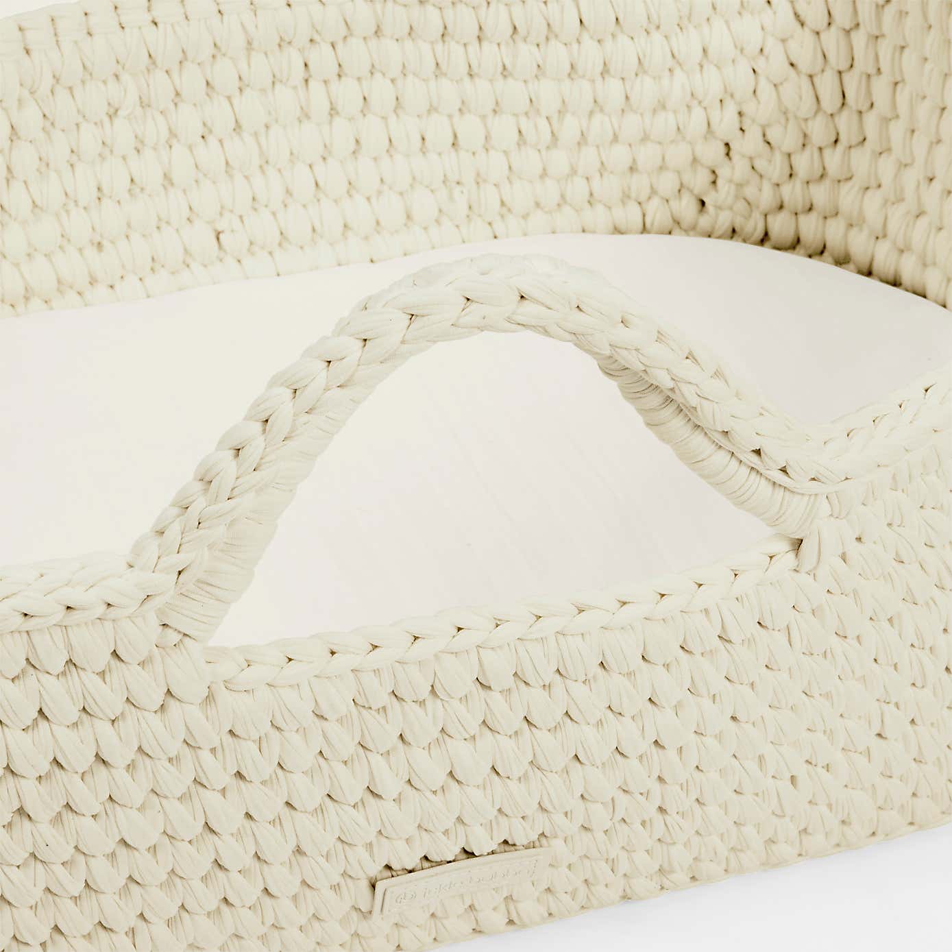 Ickle Bubba Nova Moses Basket & Pine Stand