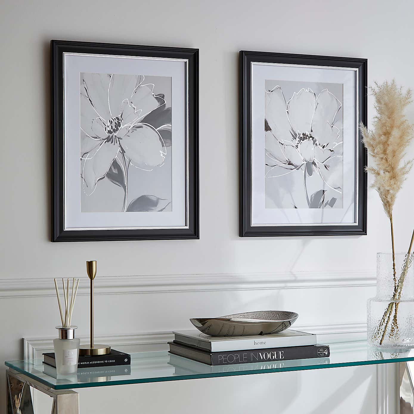 Set of 2 Luxe Florals Framed Prints 40x50cm
