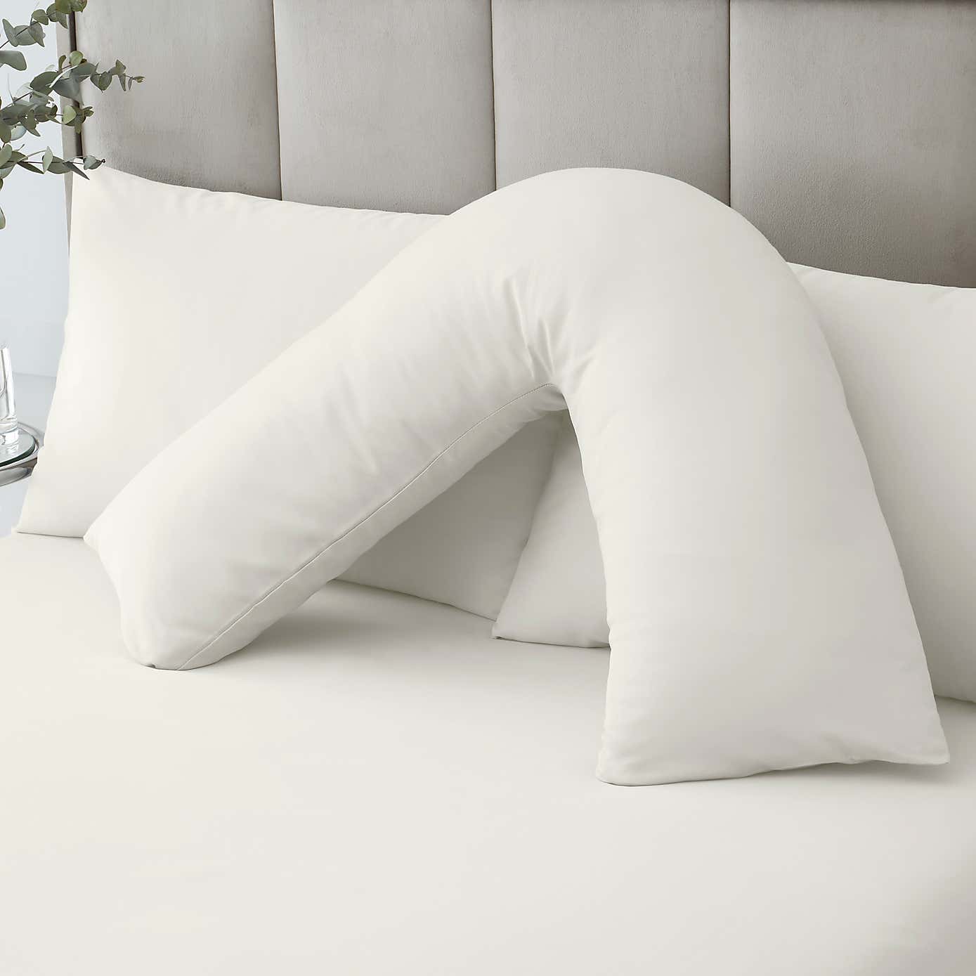 Hotel T230 Cotton Sateen V-Shape Pillowcase