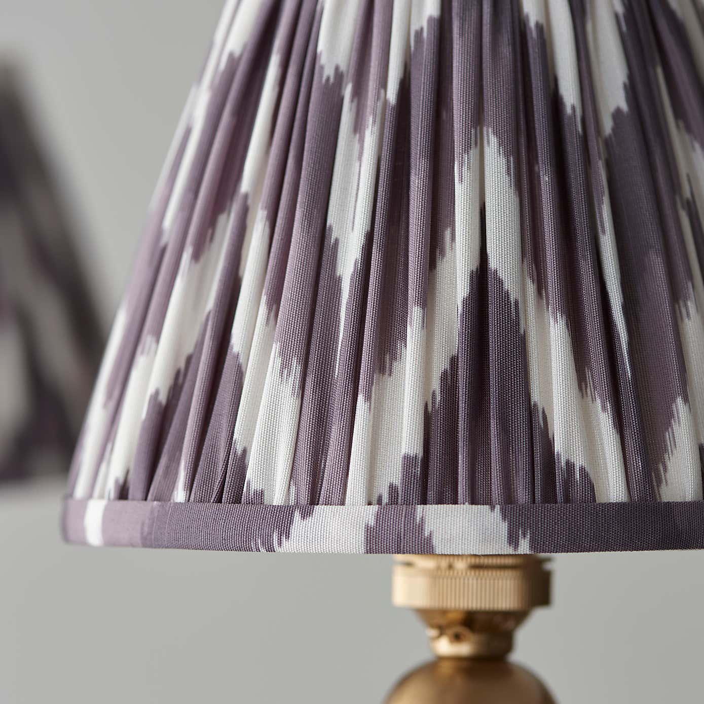 Vogue Javier 5 Light Adjustable Curve Pendant Light with Grey Zigzag Lamp Shades