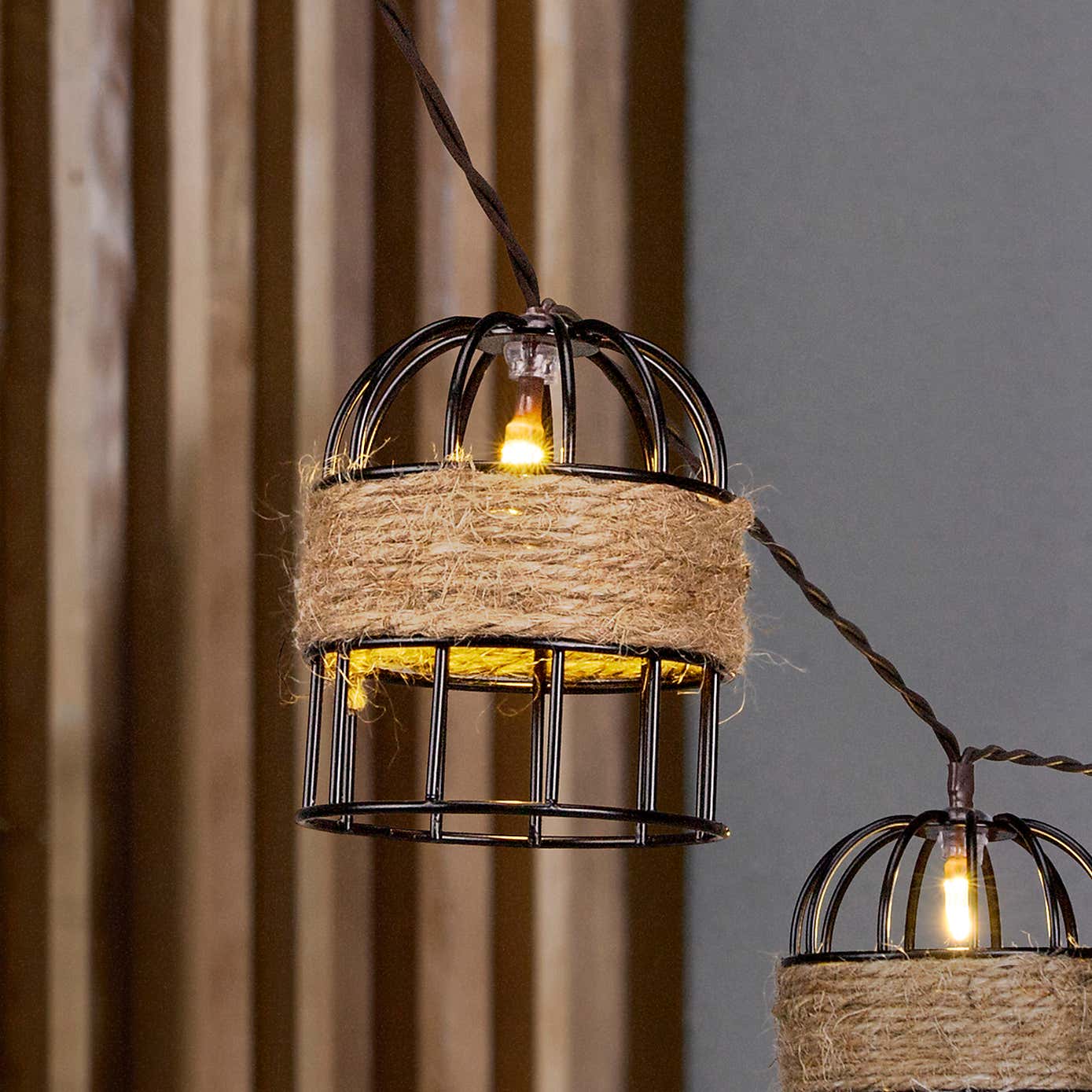 Cylinder 10 LED Indoor Outdoor Solar String Lights