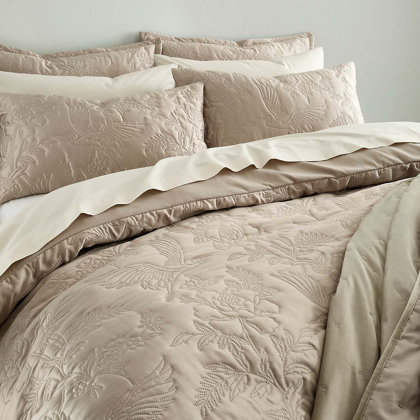 Luxe Heron Duvet Cover and Pillowcase Set