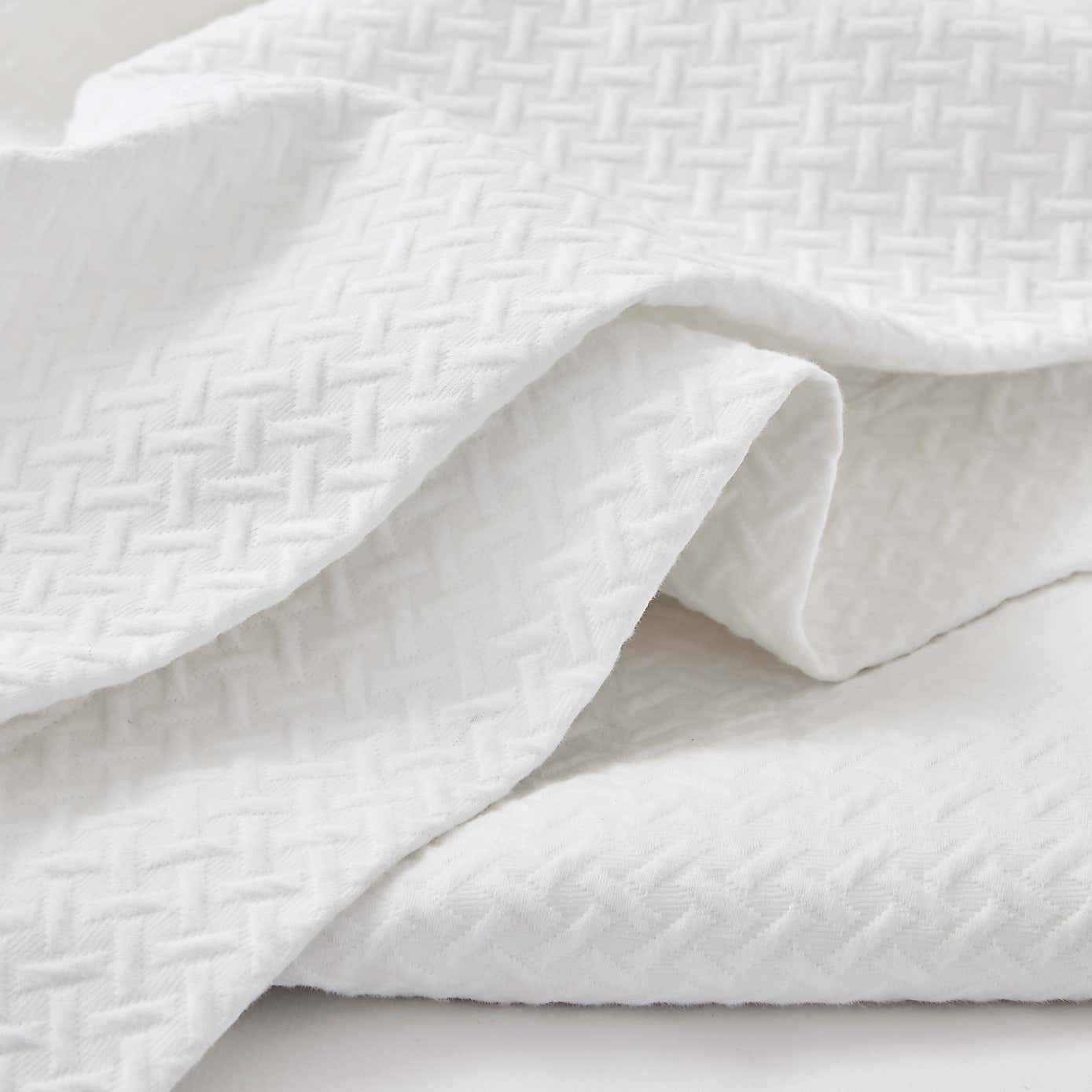 Dorma Purity Cardinham 100% Cotton White Throw