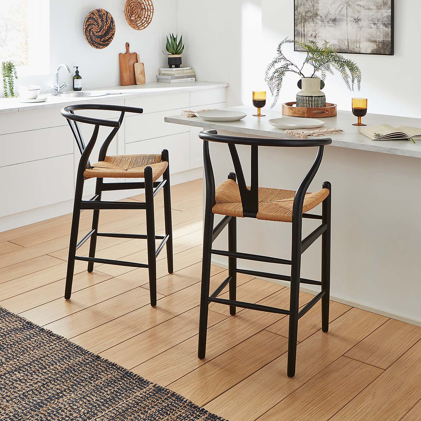 Lara Bar Stool Black