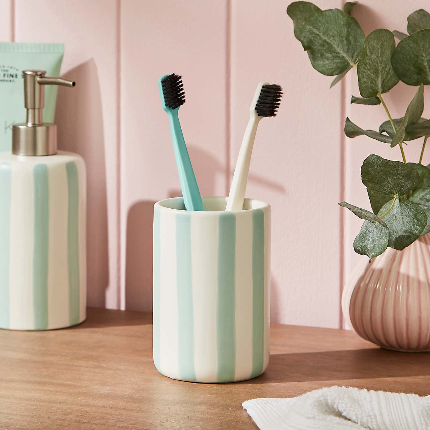 Coastal Stripe Green Toothbrush Holder