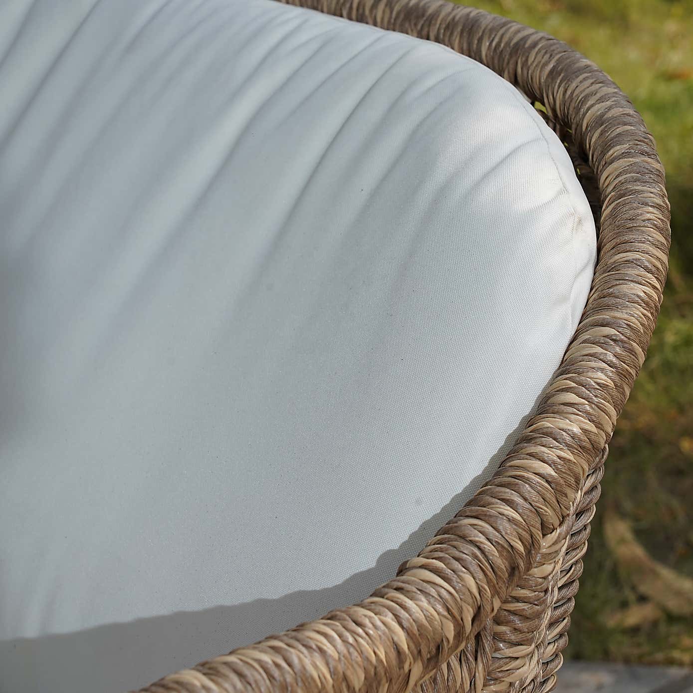 Hummingbird Lounge Set