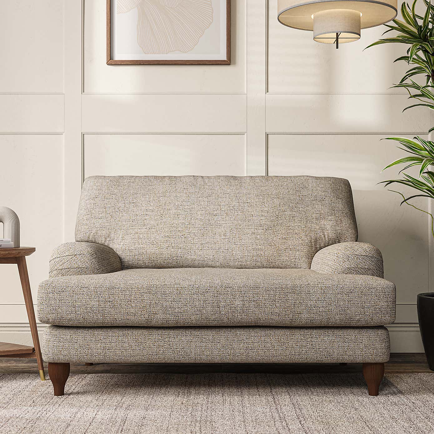 Darwin Snuggle Chair