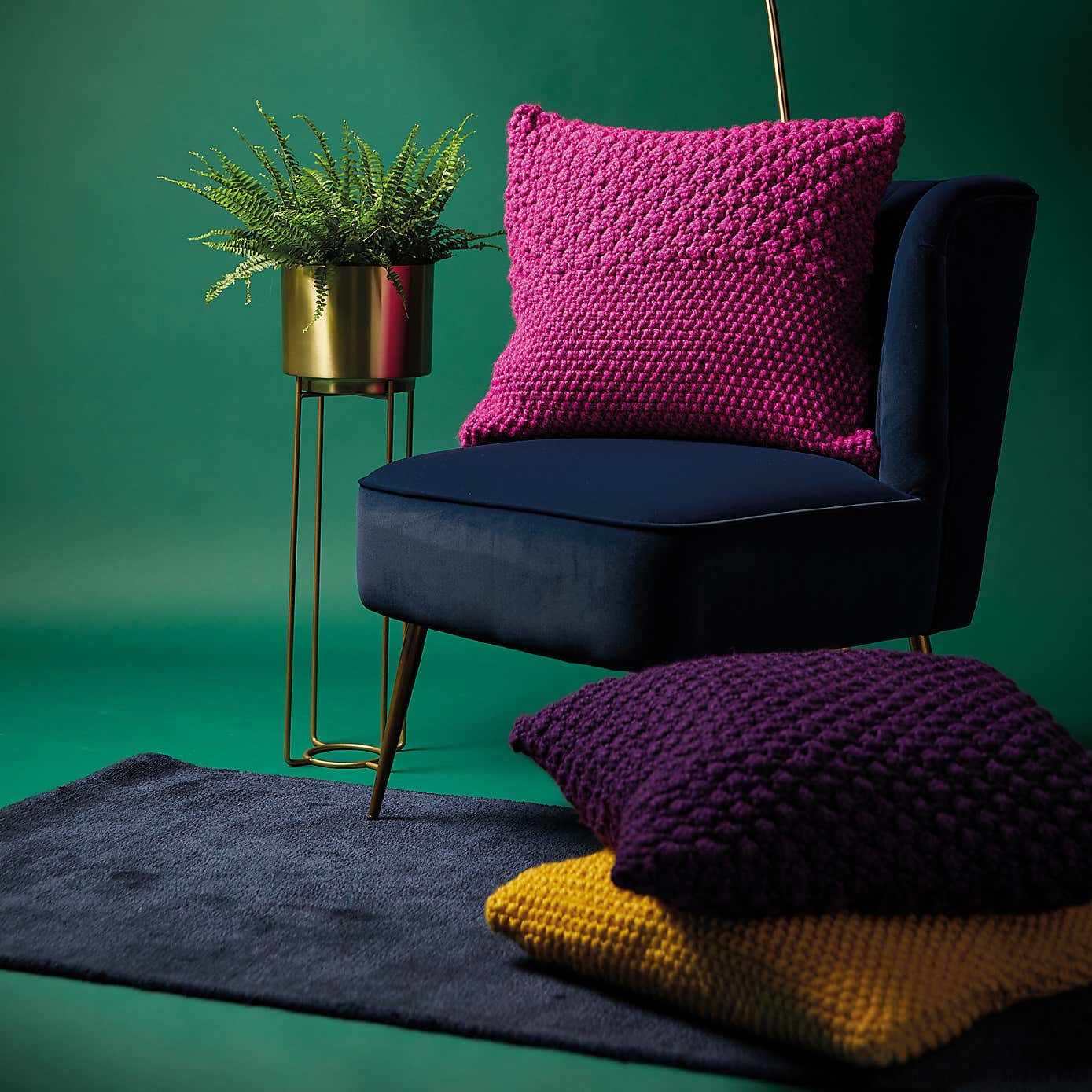 Bonus Super Chunky Two Stitch Cushions Pattern Leaflet