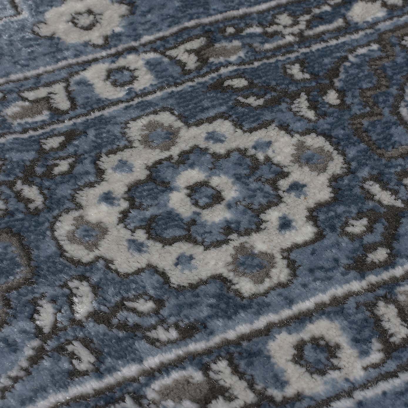 Elise Traditional Rug