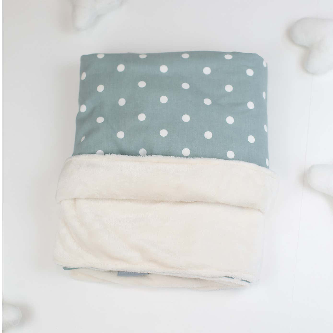 Lords and Labradors Spotty Dog Blanket