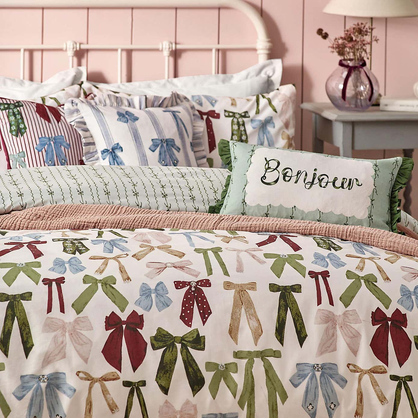 Furn Noortje Bows Reversible Duvet Cover and Pillowcase Set