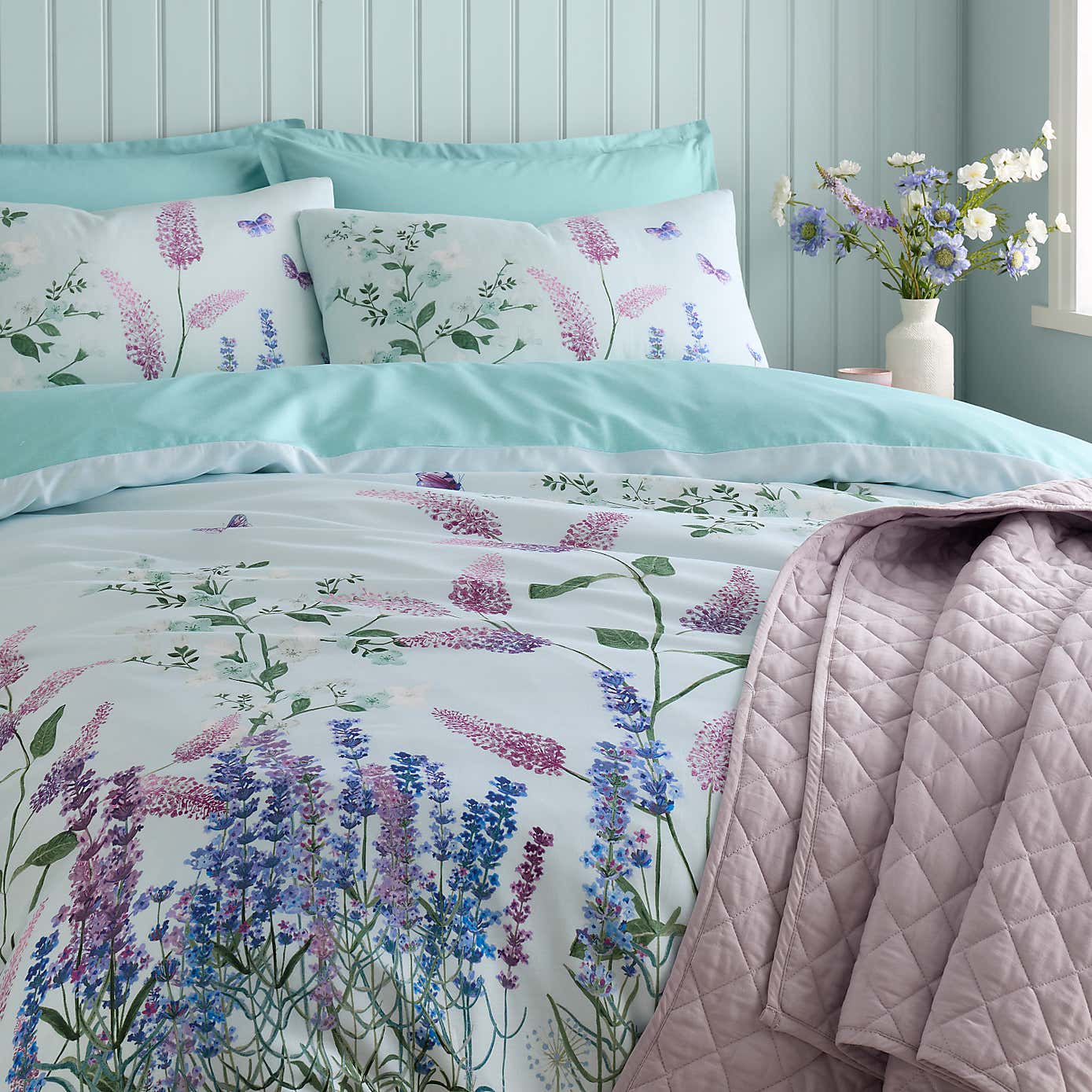 Butterfly Fields 180 Thread Count Cotton Sateen Duvet Cover & Pillowcase Set
