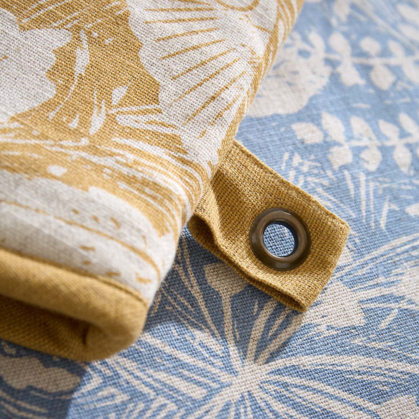 NHM Meadow Starling Single Oven Glove