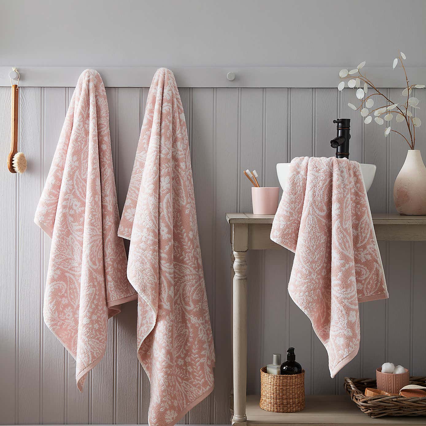 Dreams and Drapes Aveline Cotton Towel