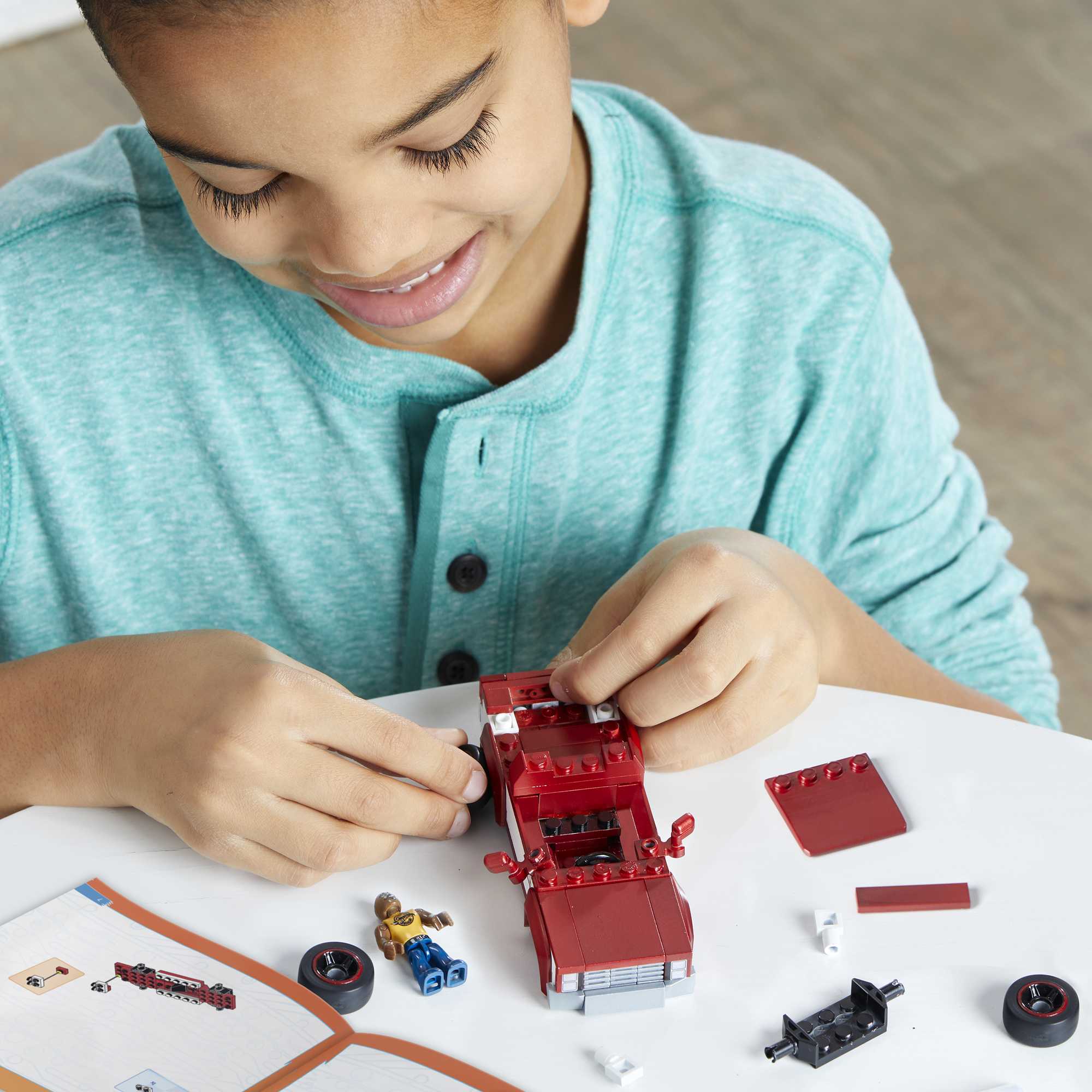 MEGA Hot Wheels '83 Chevy Silverado