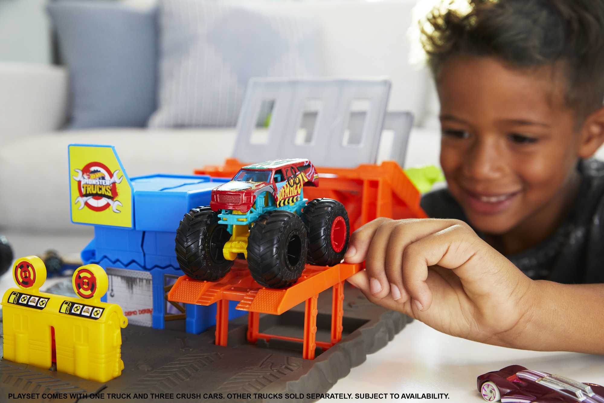 Hot Wheels Monster Trucks Pista de Brinquedo Esta??o de Explos?o