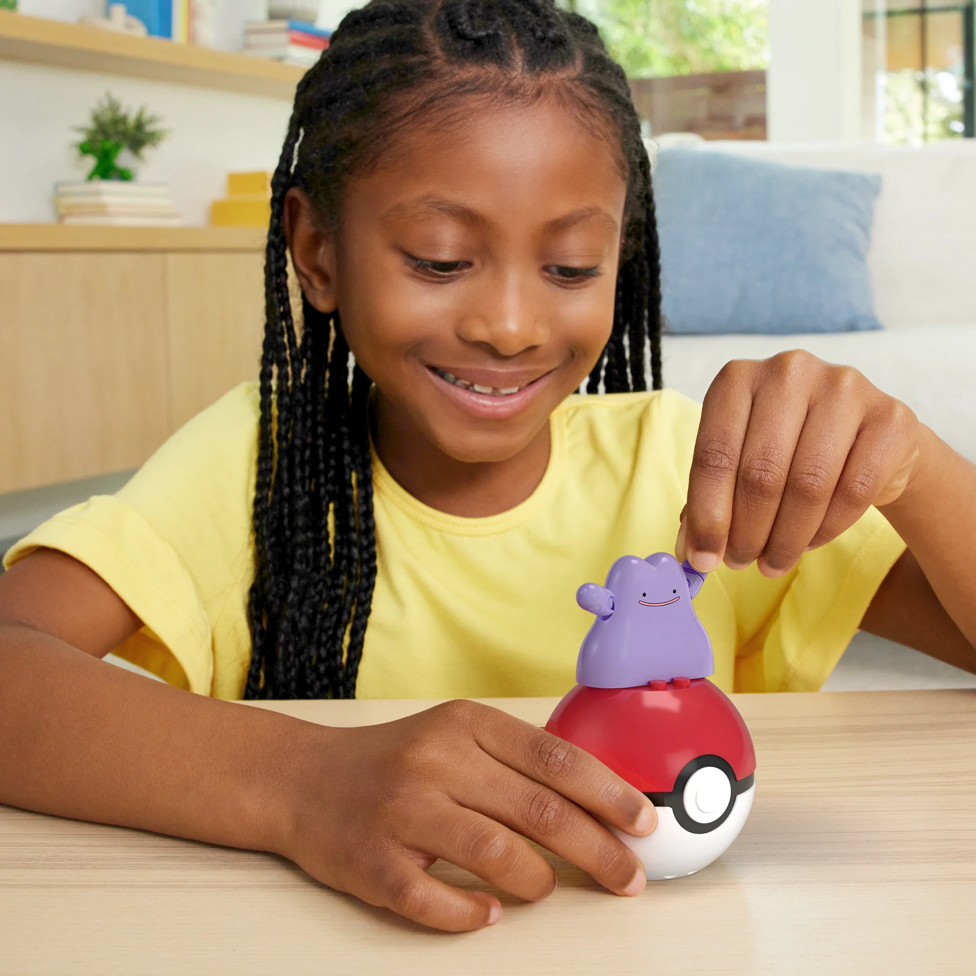 MEGA Pok��mon Pok�� Ball Building Toy Kits With Action Figure For Kids