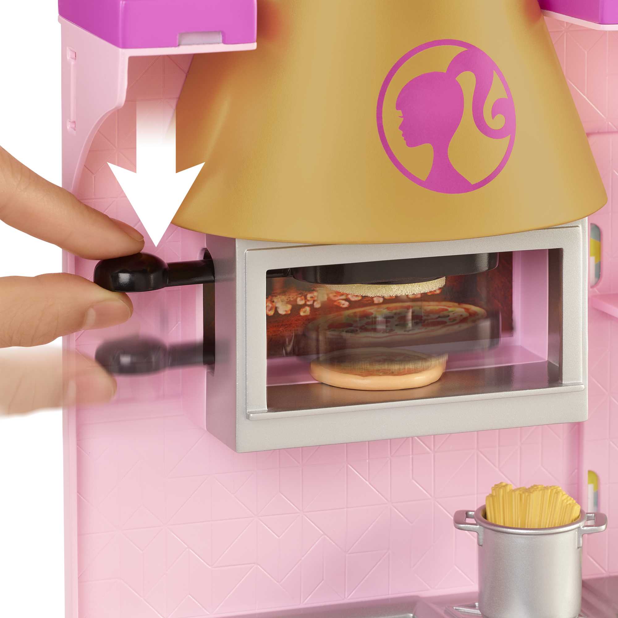 Barbie Cook ��n Grill Restaurant Doll And Playset