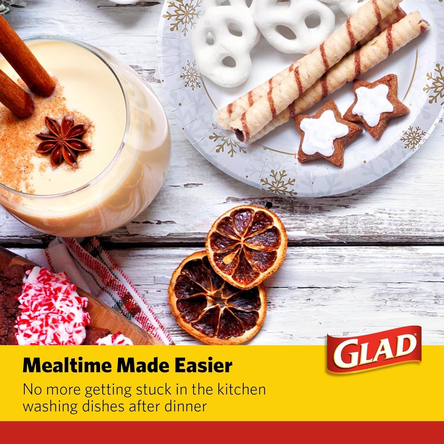 Glad Disposable Holiday Paper Plates, 10 Inch, 20 Count - Red Snowflake Design, Heavy Duty and Microwavable