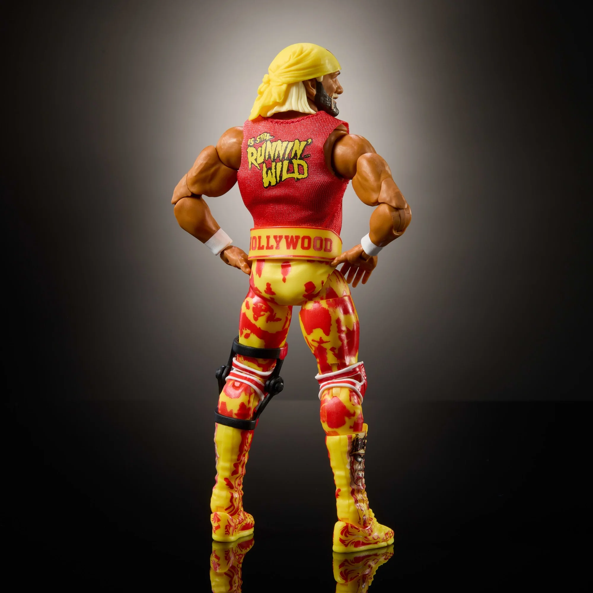 WWE Legends Ultimate Edition Hulk Hogan Action Figure & Accessories Set, 6-Inch Collectible