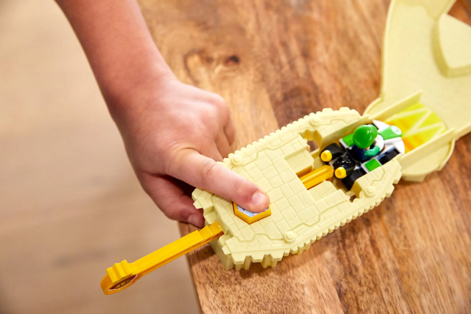 Hot Wheels Mario Kart thwomp Ruins Track Set With Mario Kart Vehicles And Nemesis From Video Game