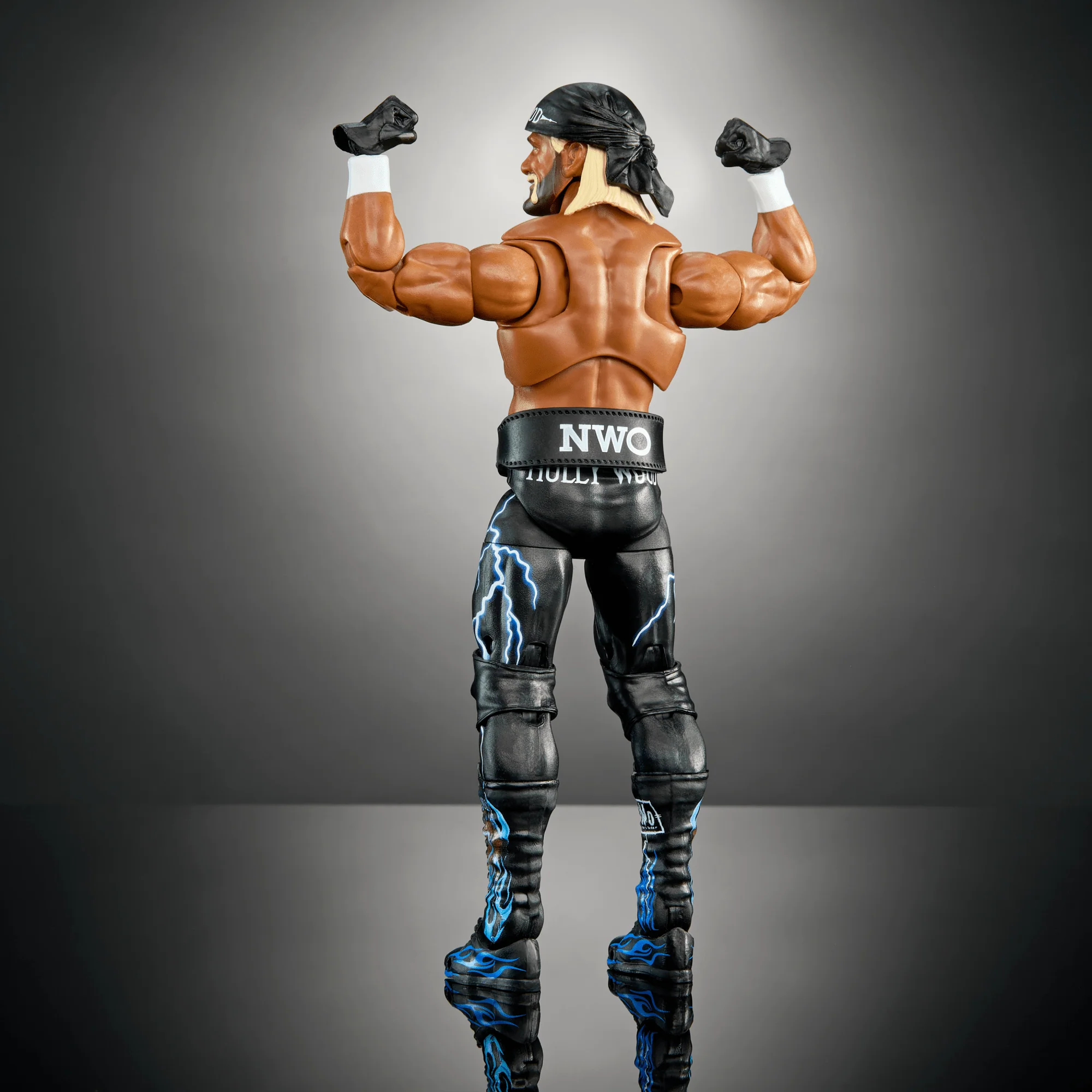 WWE Ultimate Edition ��Hollywood�� Hulk Hogan Action Figure & Accessories Set, 6-inch Collectible