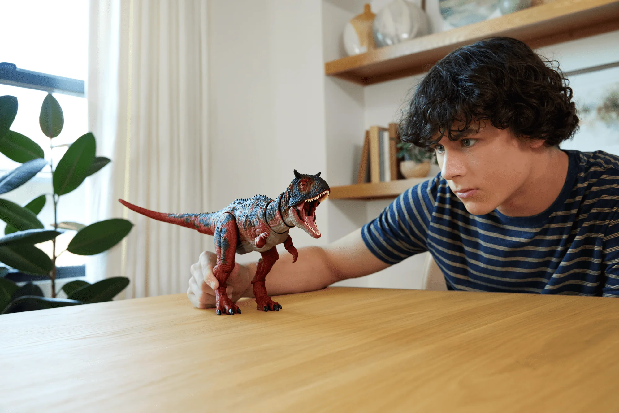 Jurassic World Hammond Collection Fallen Kingdom Carnotaurus Dinosaur Action Figure