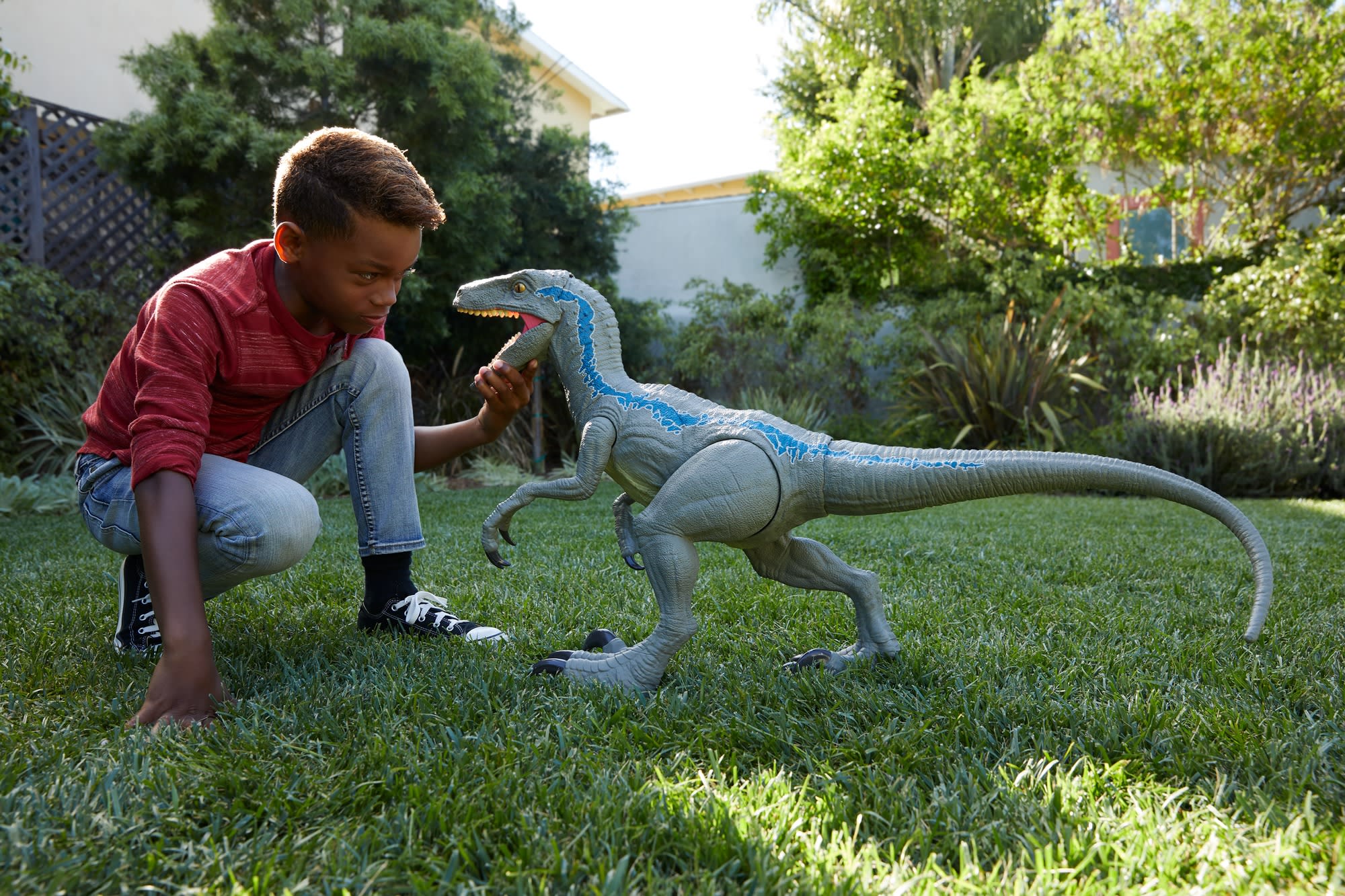 Jurassic World Large Dinosaur Figure Super Colossal Velociraptor Blue