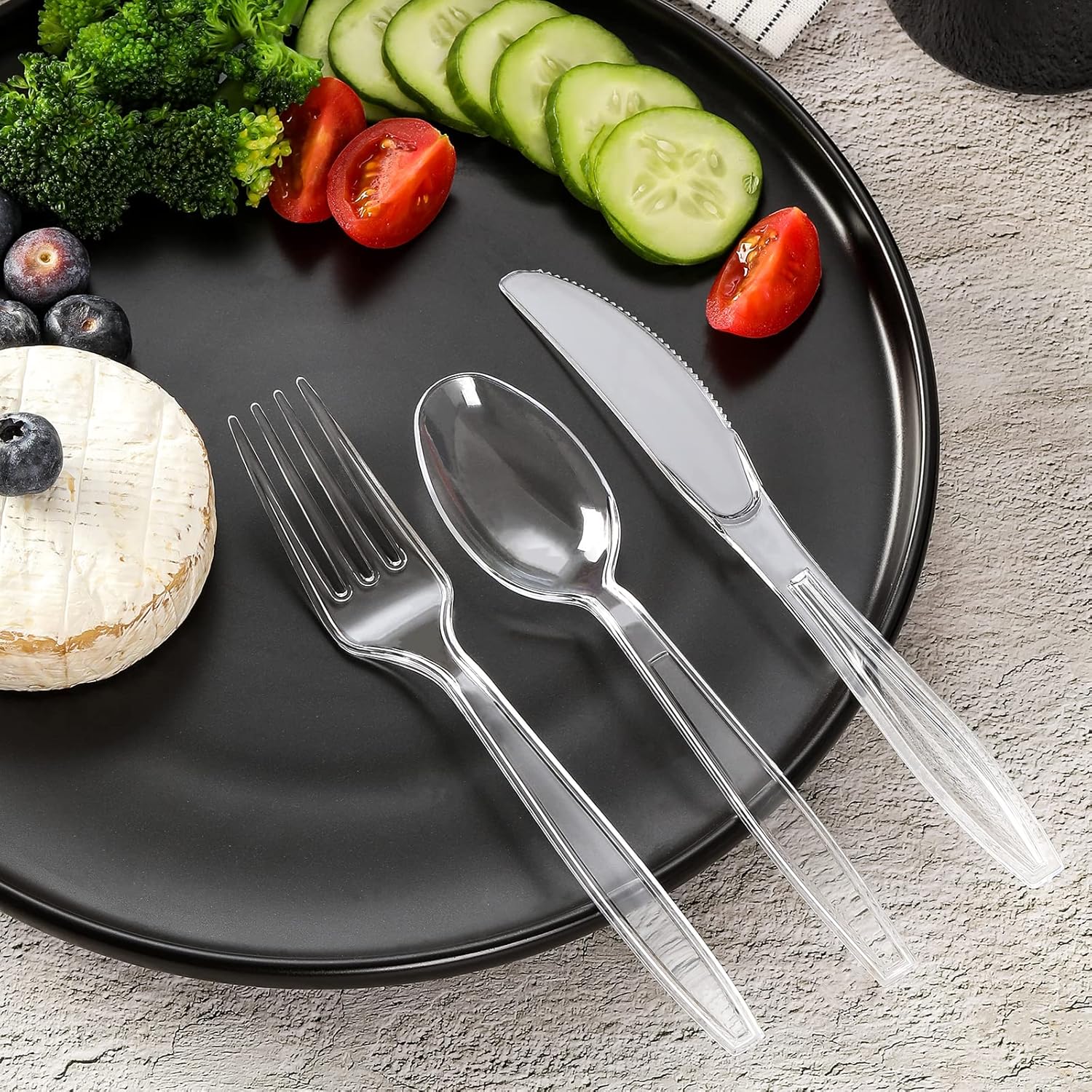 [100 Count] Clear Plastic Spoons Heavy Duty, Premium Disposable Spoons, Durable Plastic Cutlery for for Parties, Picnics, Big Event, Daily Use - Heat Resistant & BPA Free - Clear