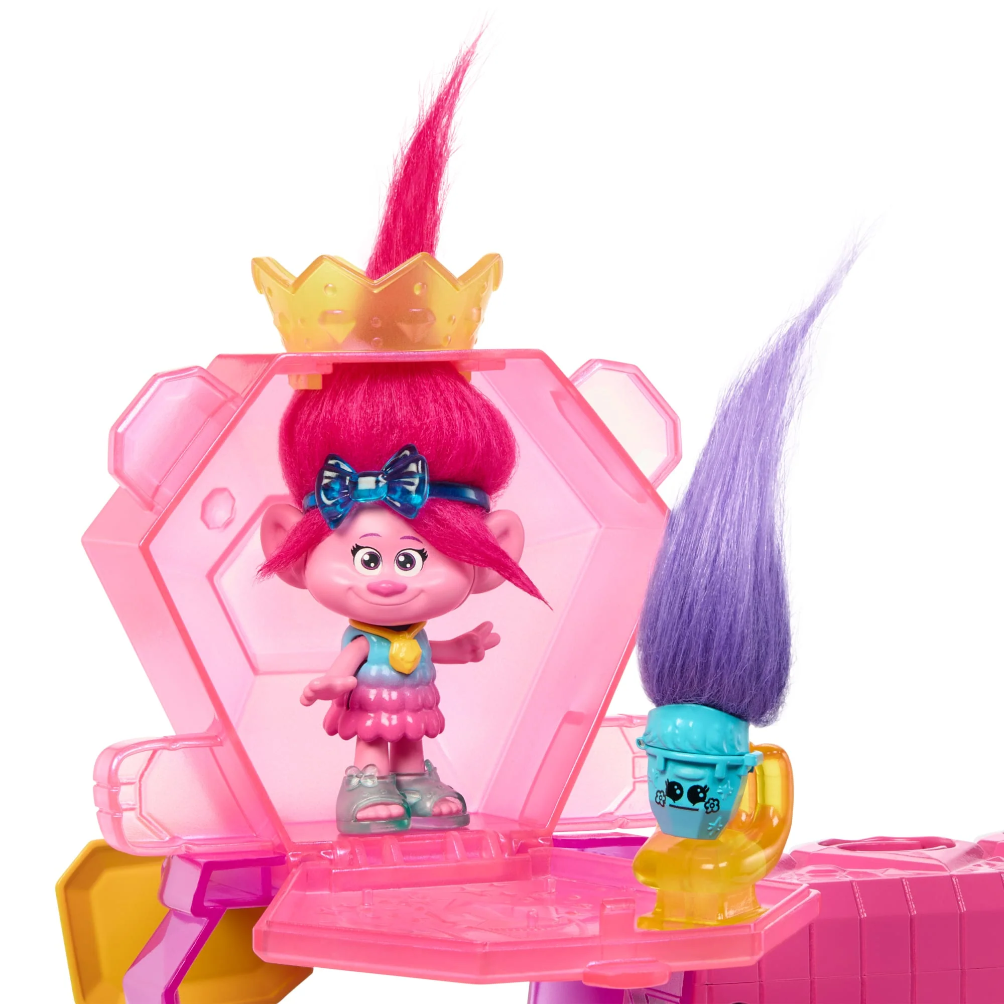 Dreamworks Trolls Band Together Mount Rageous Playset With Queen Poppy Small Doll & 25+ Accessories