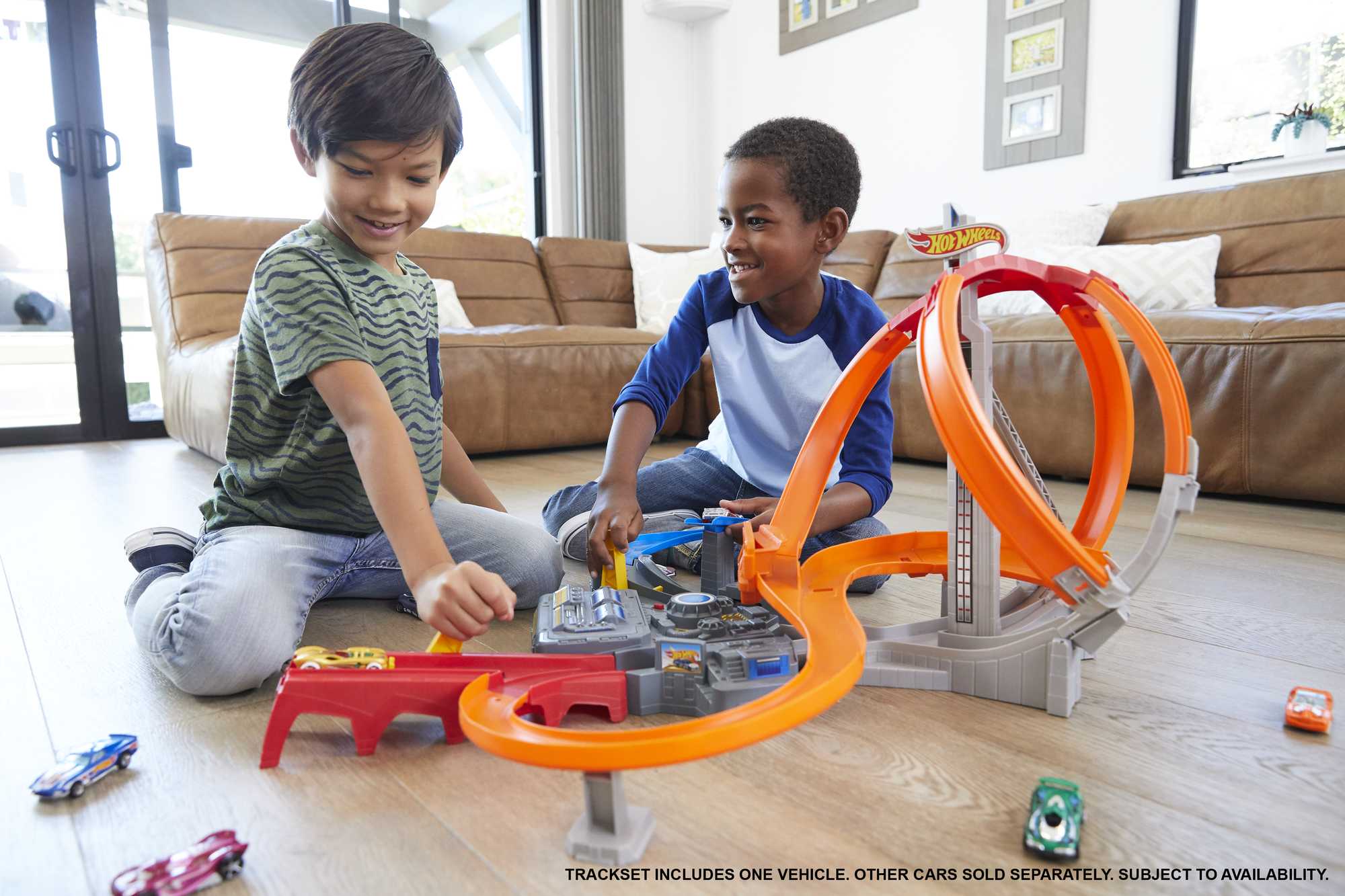 Hot Wheels Spin Storm Track Set