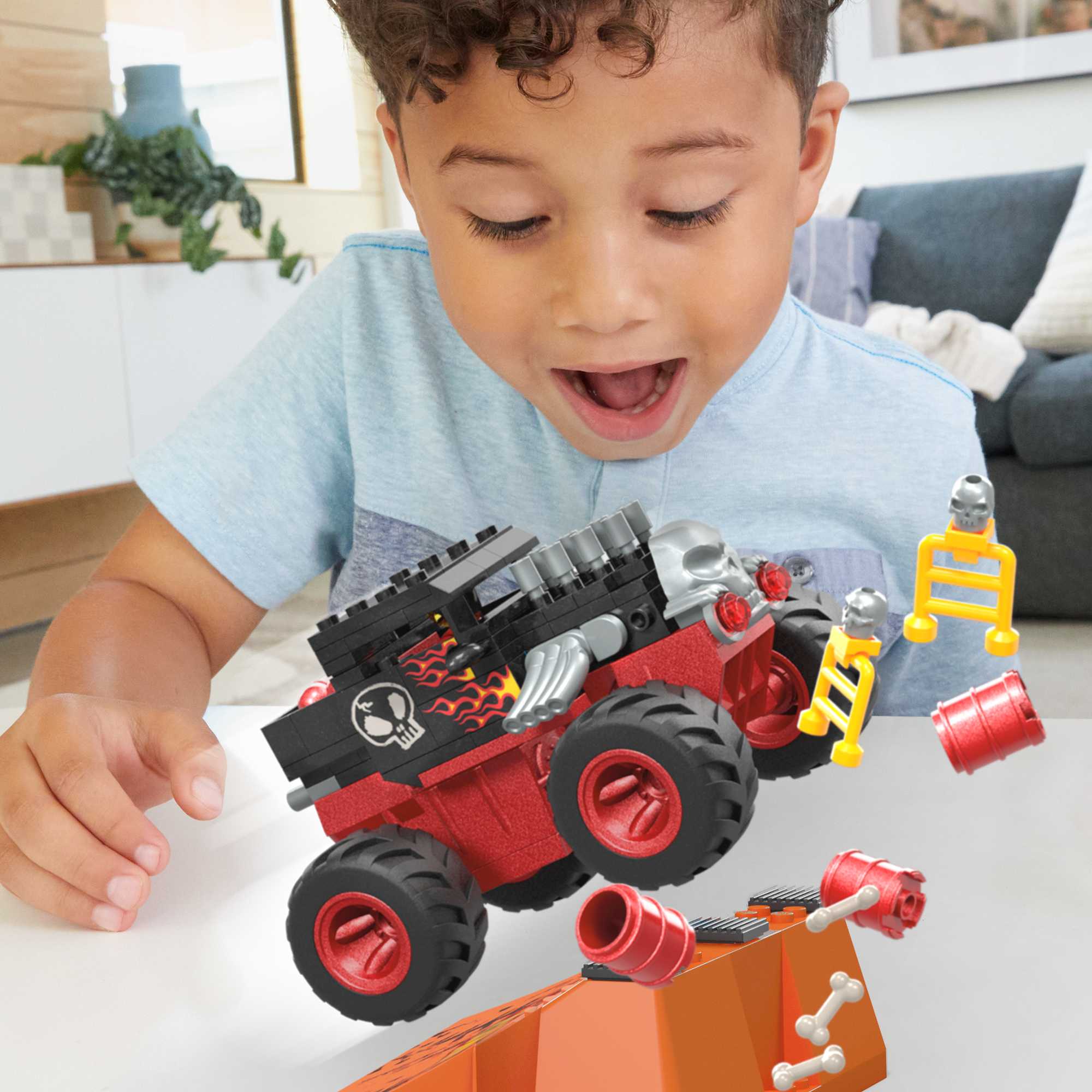 MEGA Hot Wheels Bone Shaker Crush Course Monster Truck Building Toy With 1 Figure (151 Pieces)