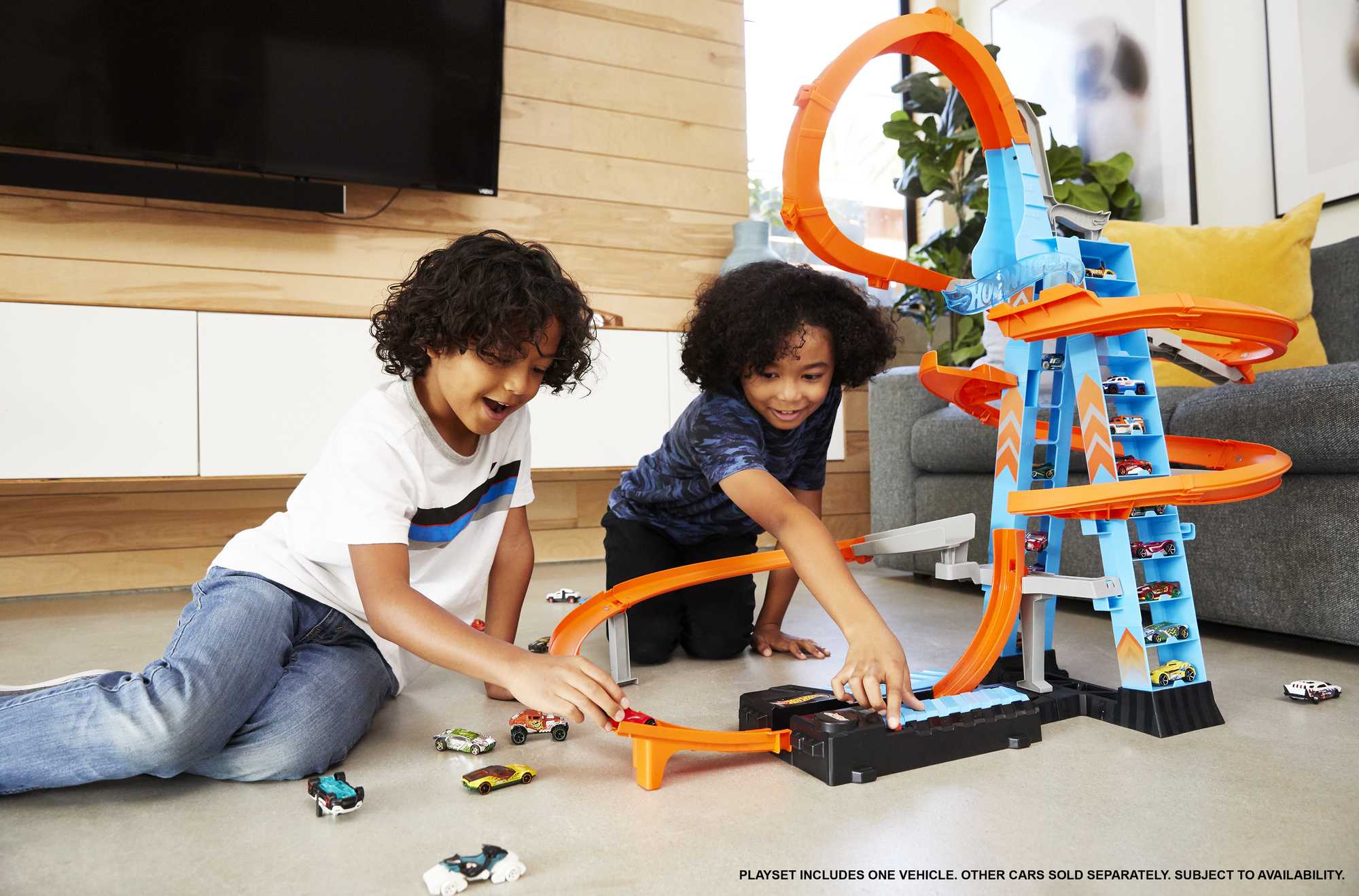 Hot Wheels Sky Crash Tower Track Set