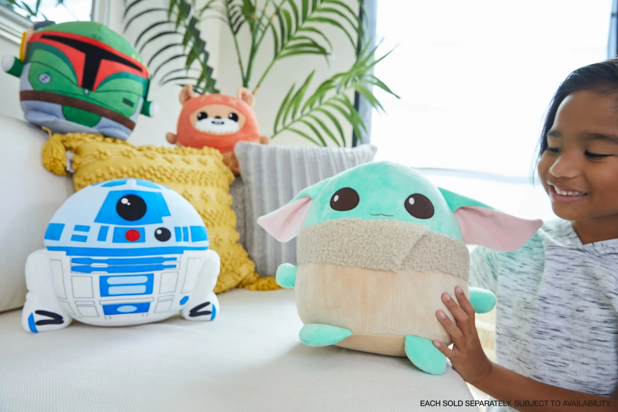 Star Wars Cuutopia Plush Grogu, 10-In Soft Rounded Pillow Doll, Collectible Superhero Stuffed Animal