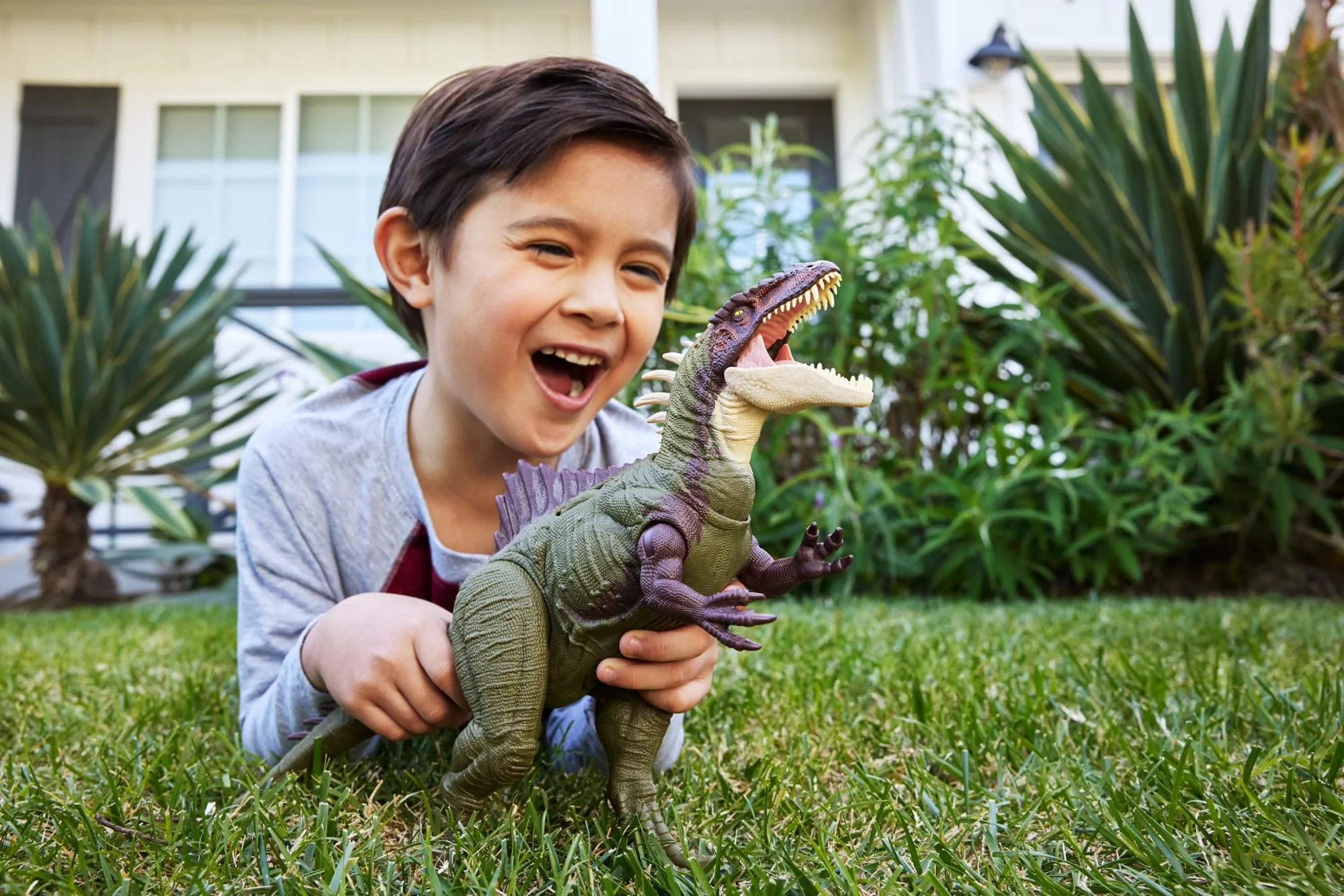 Jurassic World Battle Roarin�� Becklespinax Dinosaur Action Figure Toy, Rampage Strike