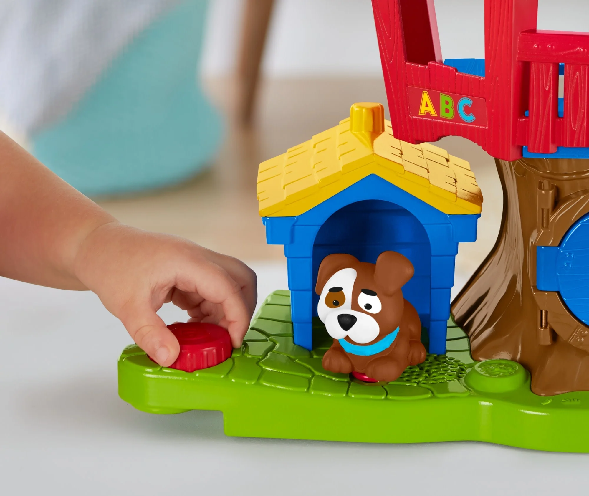 Fisher-Price Little People Swing & Share Treehouse