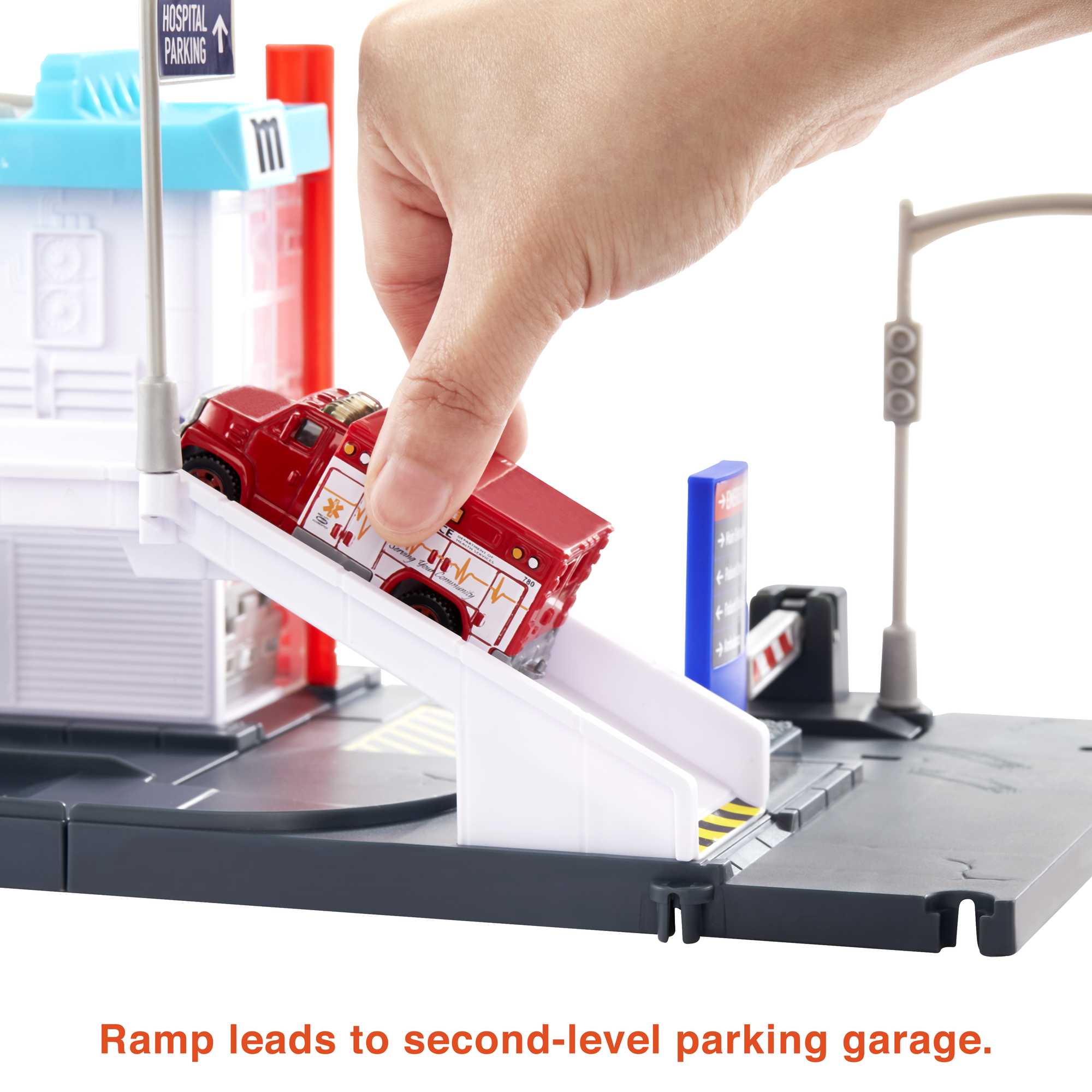 Matchbox Action Drivers Helicopter Rescue Playset With 1:64 Scale Toy Ambulance & Helicopter