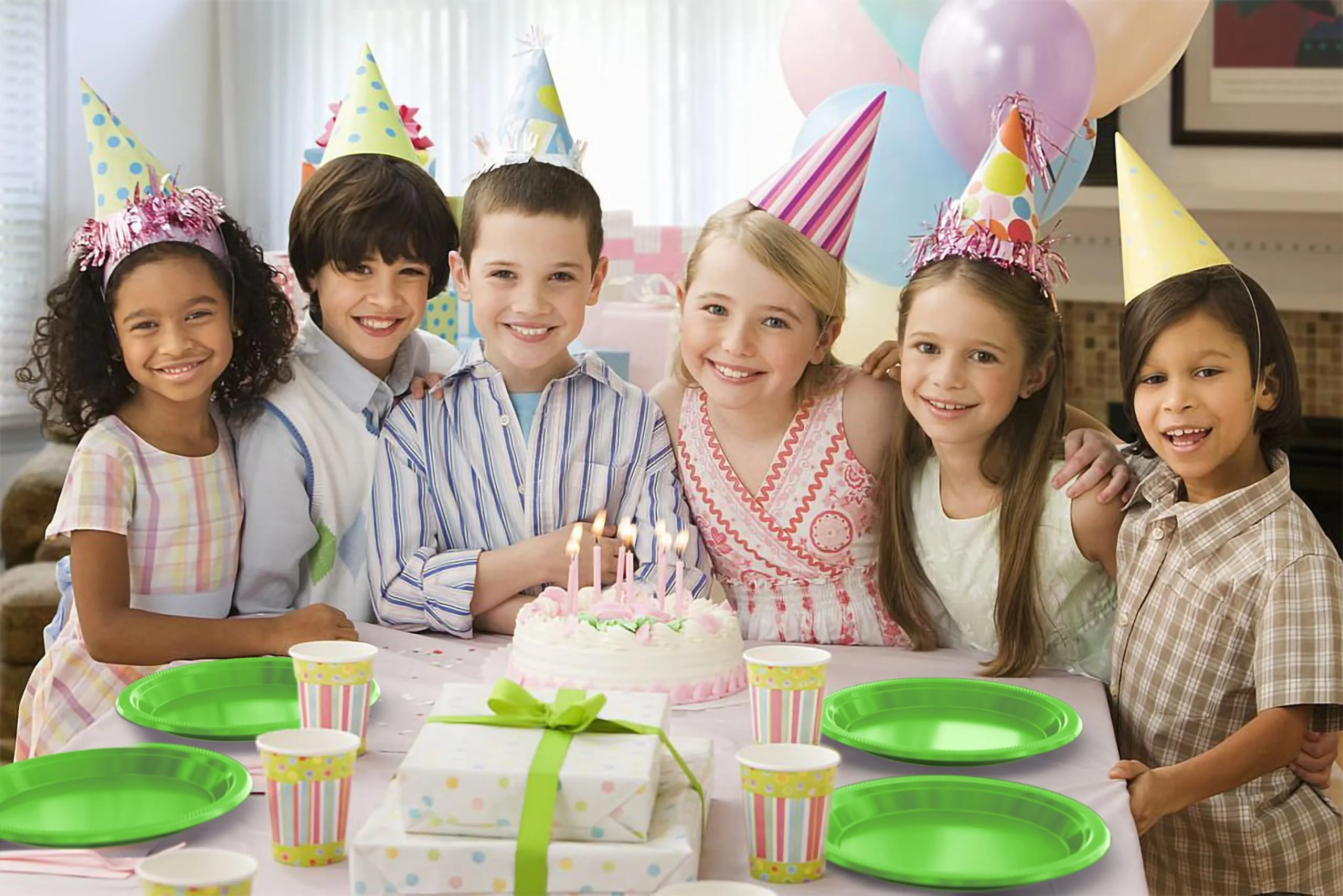 7 In. Lime Green Plastic Plates | 50 Count