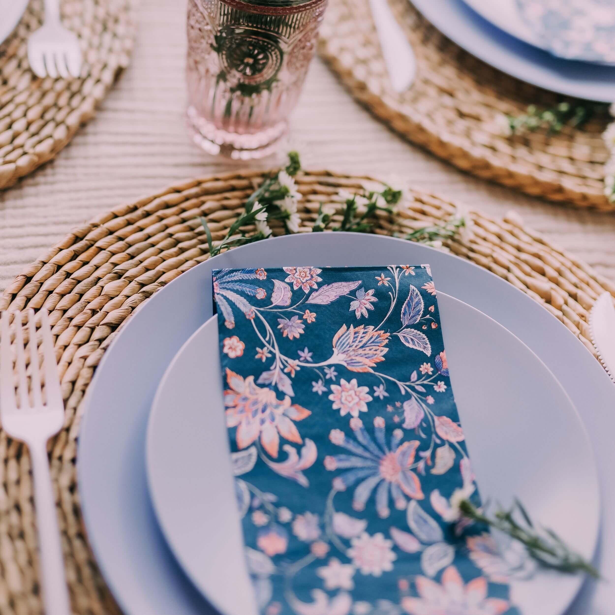 Paisly Print Dinner Napkin | 20 Count