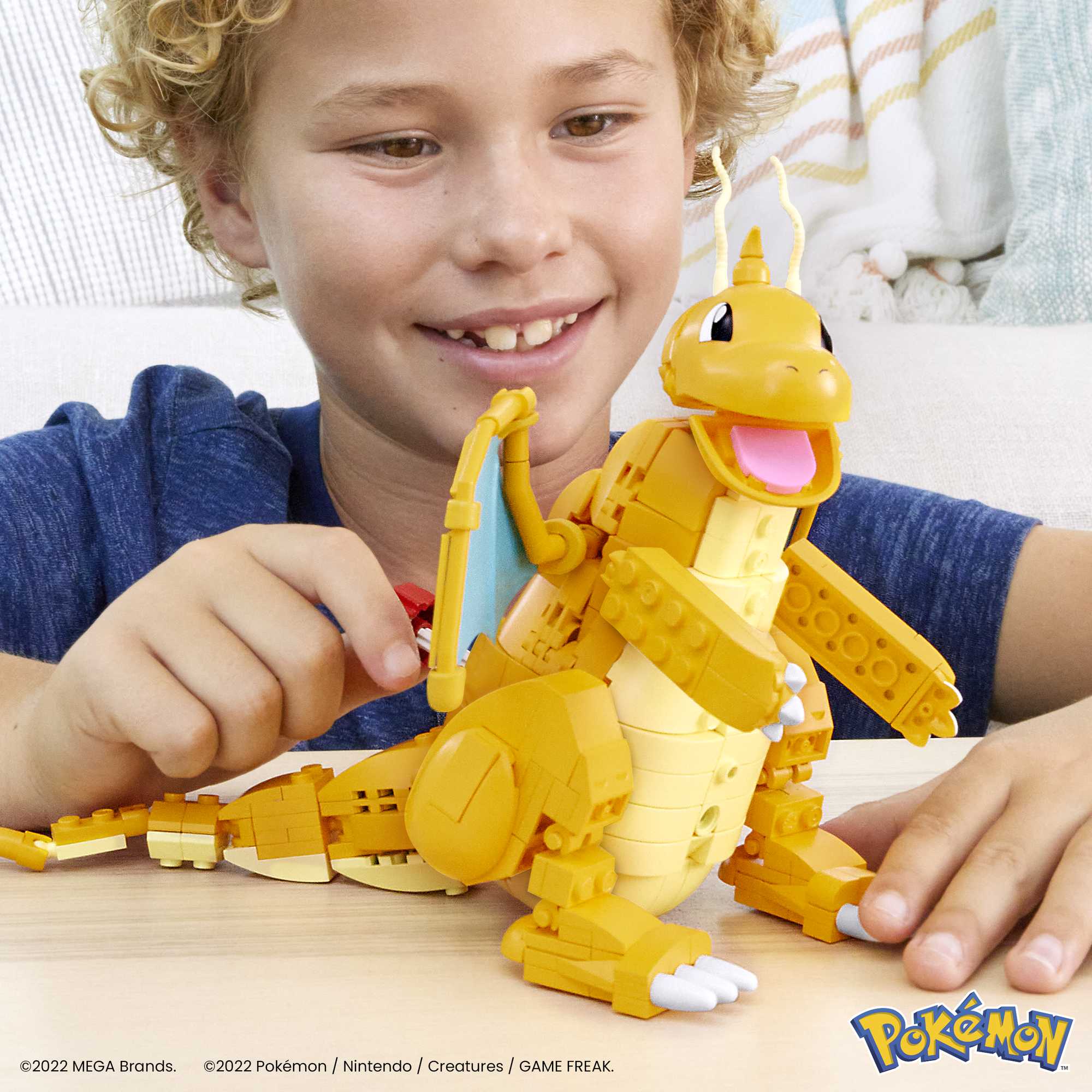 MEGA Pok��mon Building Toy Kit Dragonite (387 Pieces) With Motion For Kids
