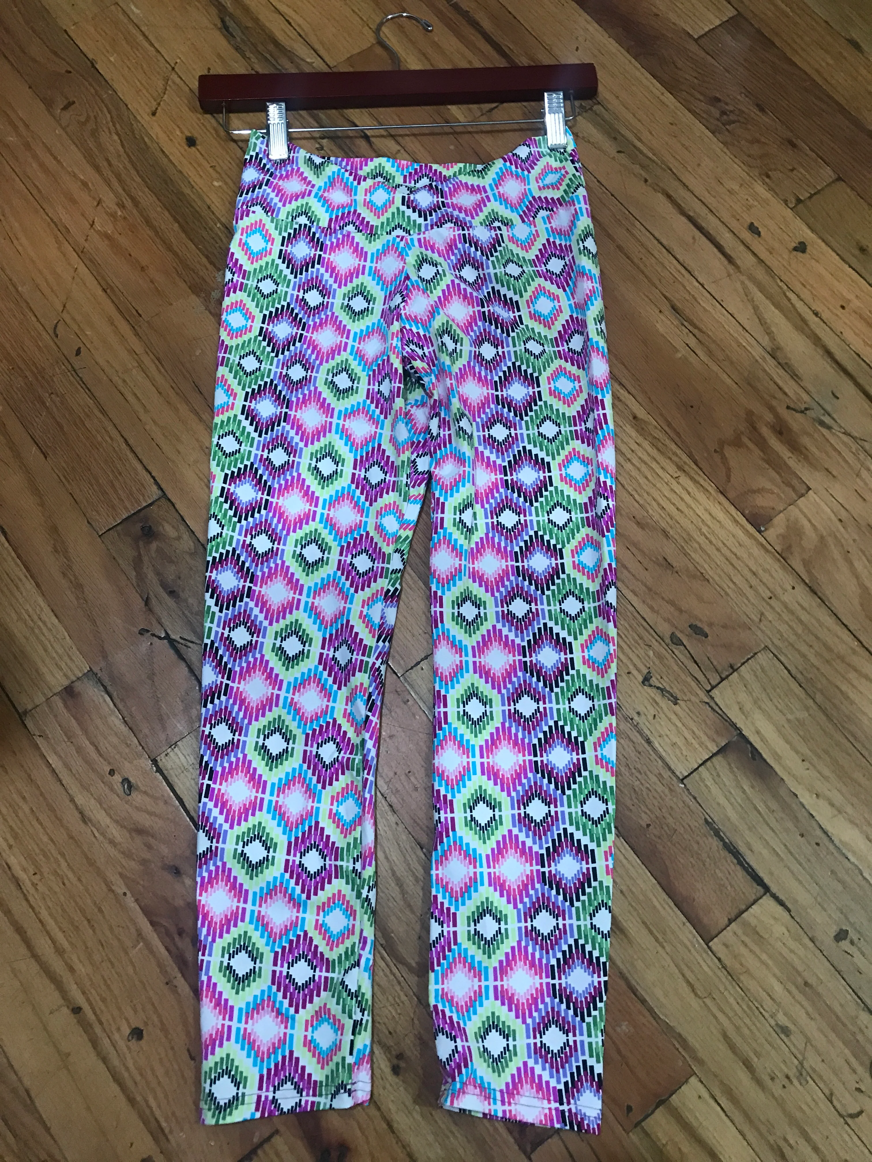 Women's Bitsy Bottom Capri Yoga Leggings