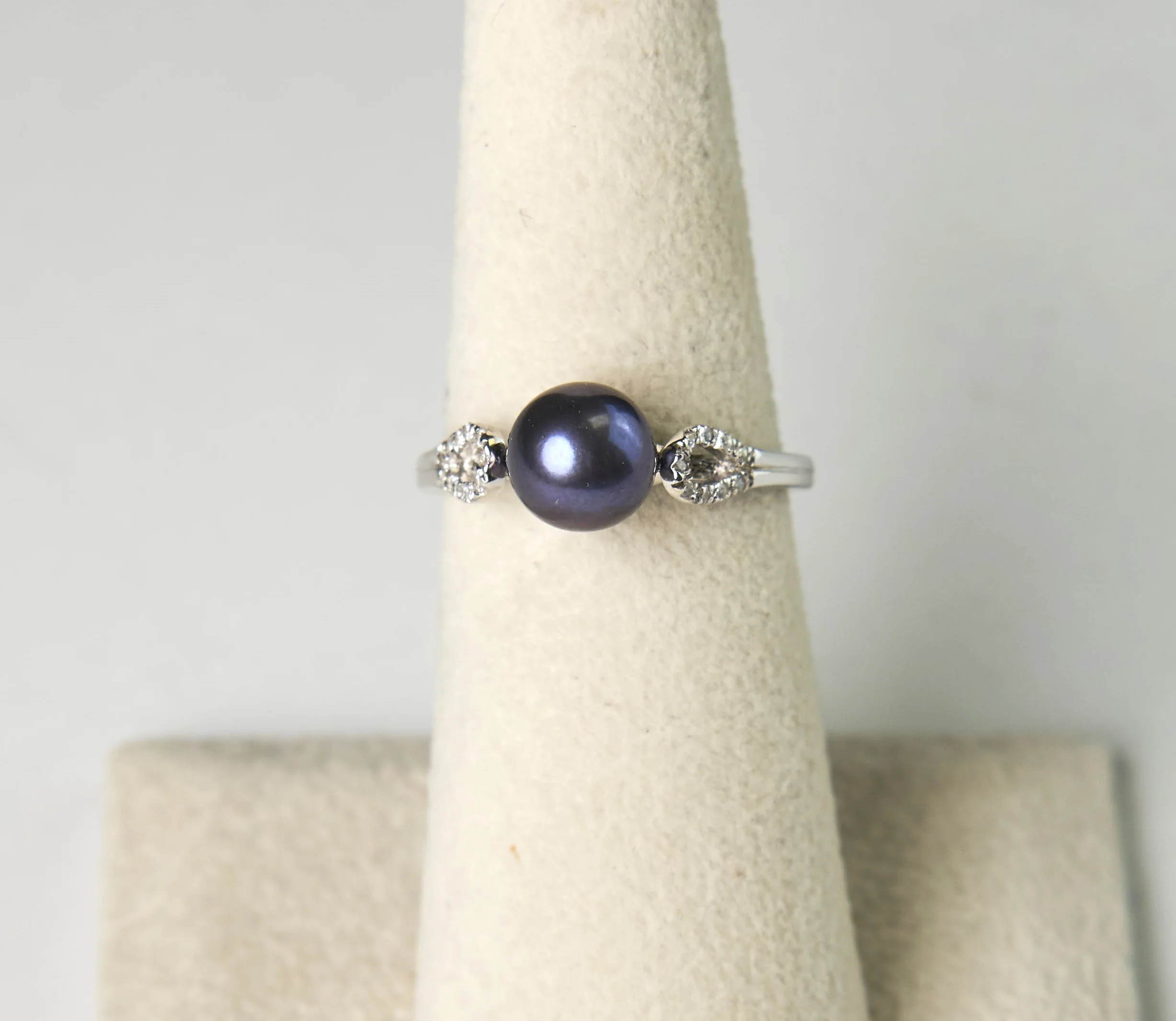 Solitaire Ring (Size 8)