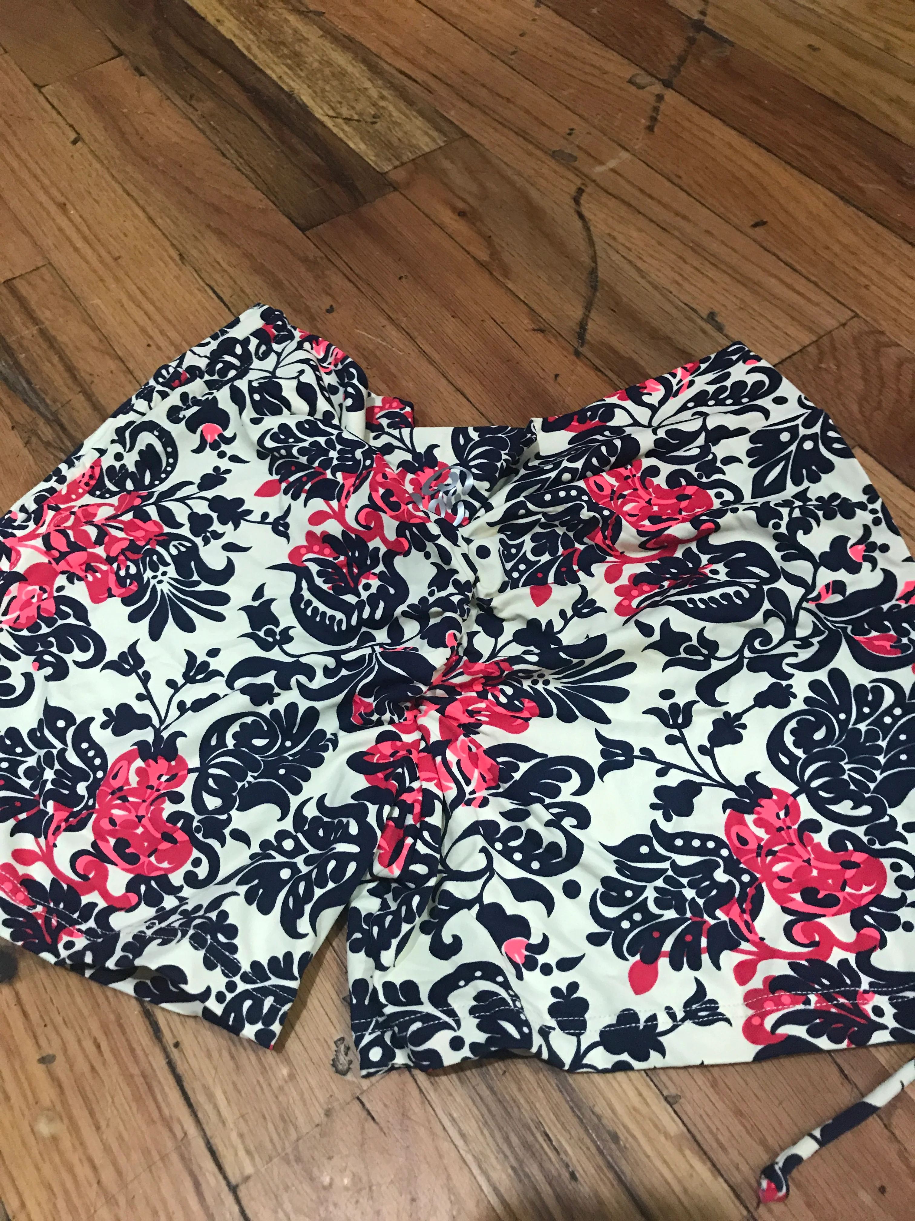 Women's Bitsy Bottom Yoga Shorts