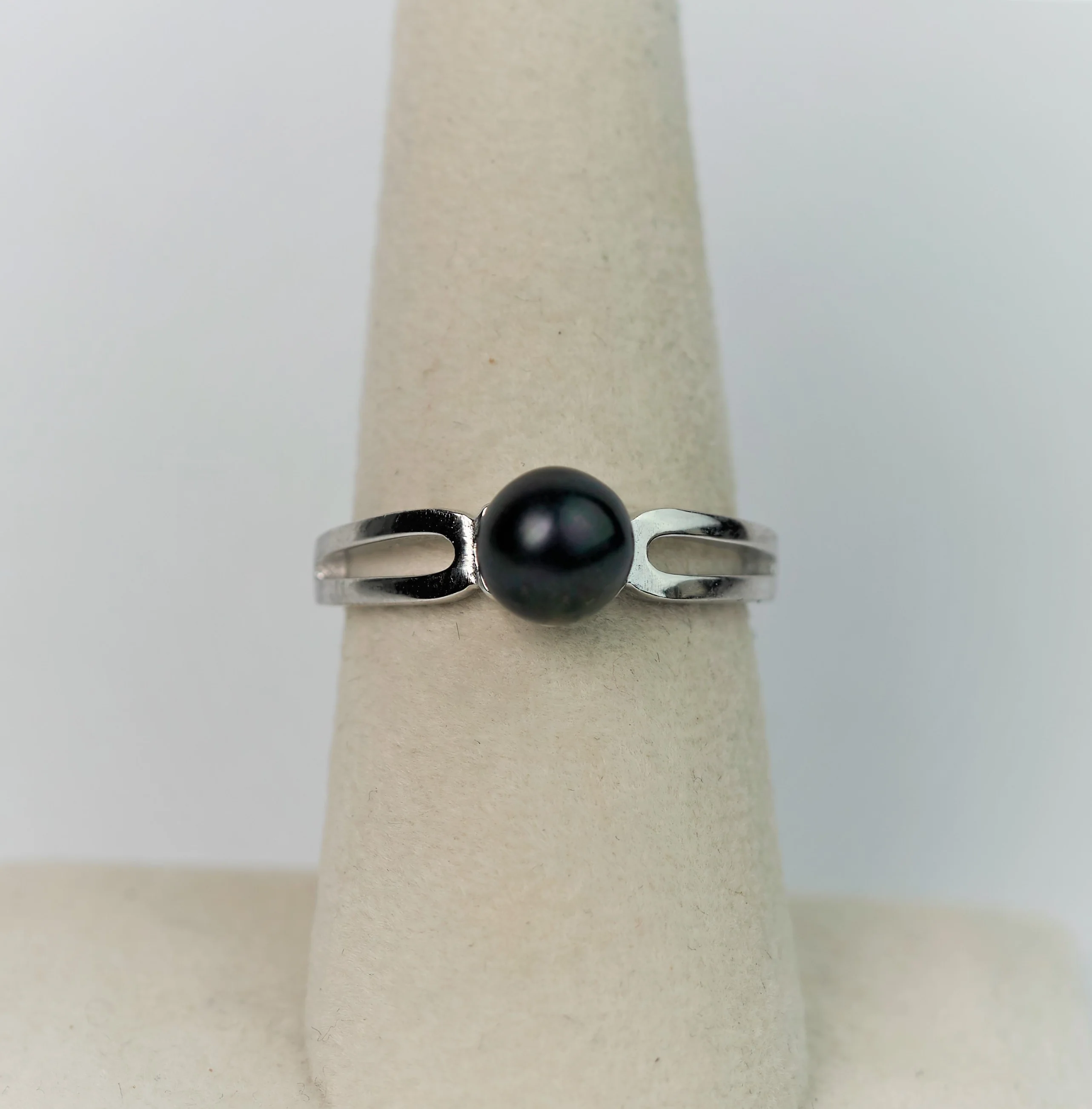 Split Shank Ring (Sizes 7, 8, 9 and 10)